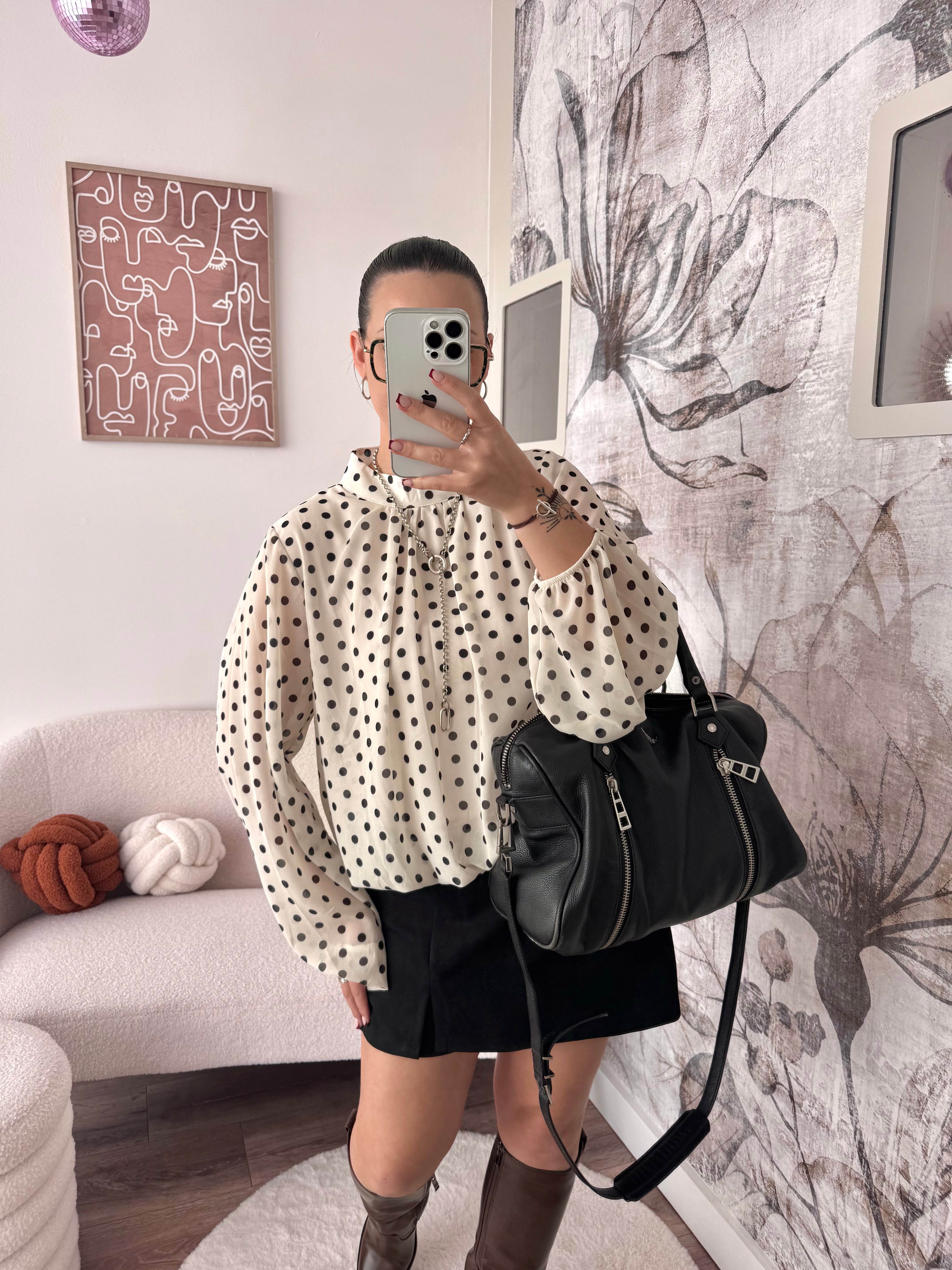 BLOUSE BLANCHE À POIS