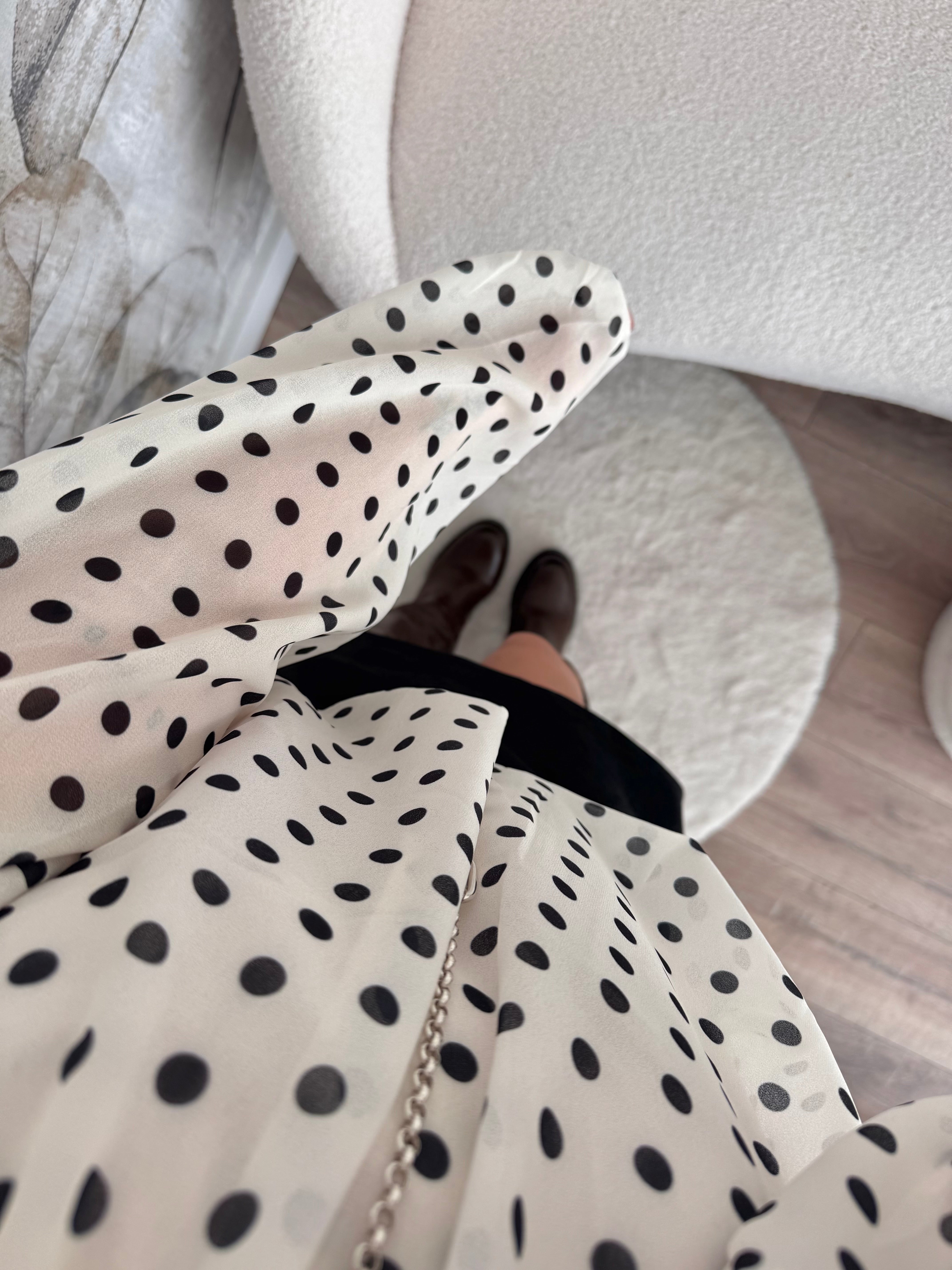 BLOUSE BLANCHE À POIS