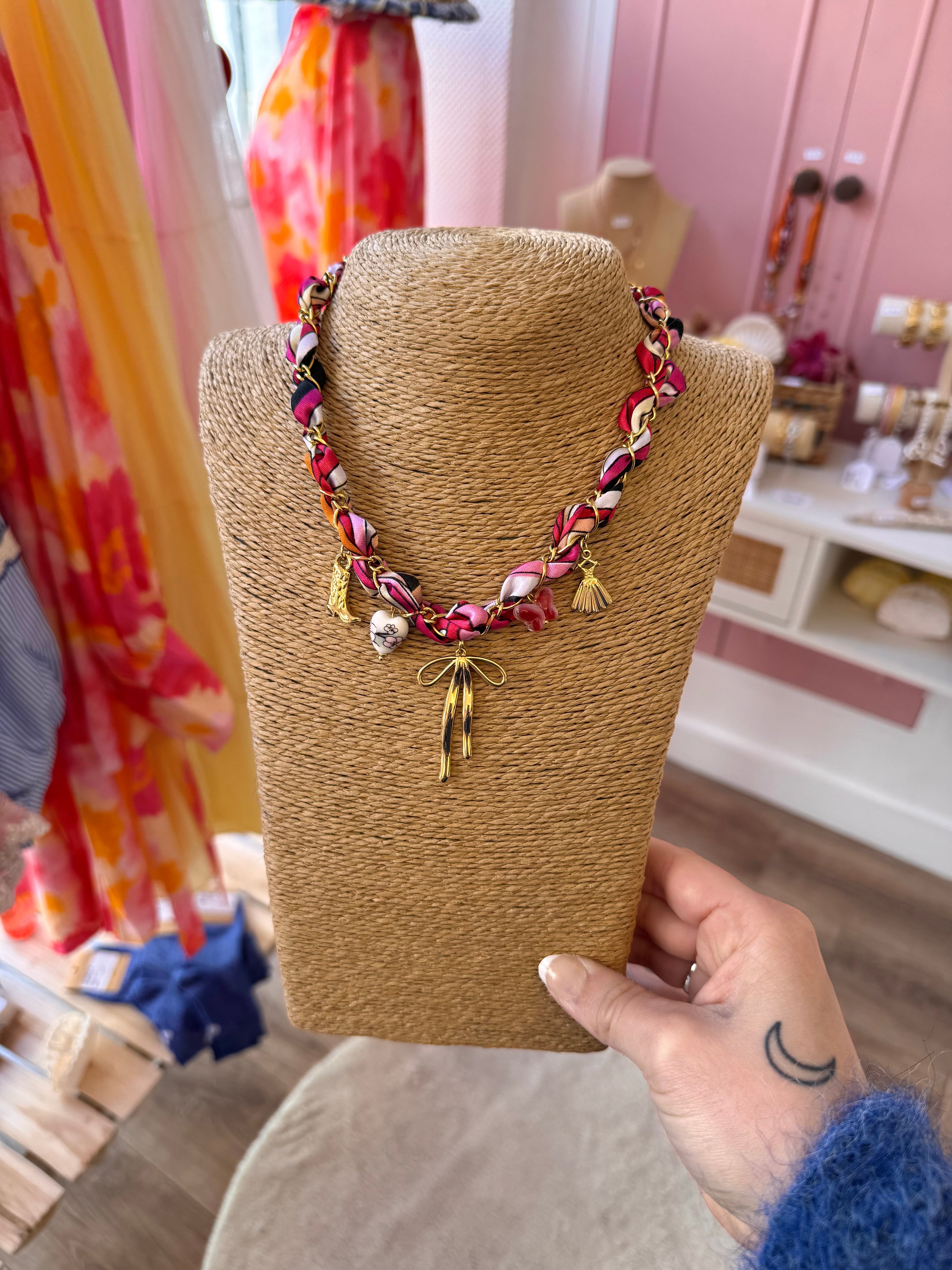 COLLIER FOULARD ROSE