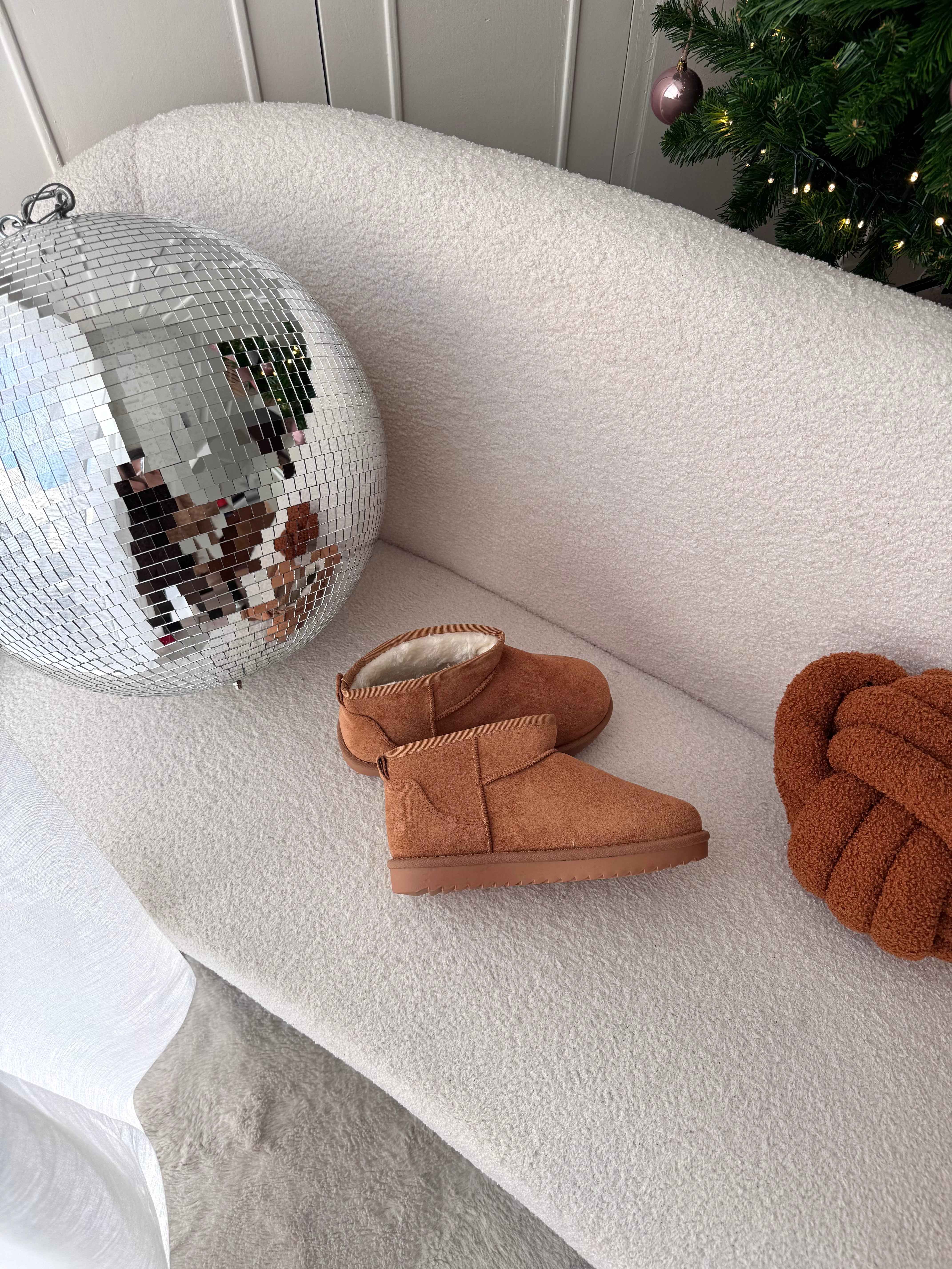 BOOTS CAMEL FOURRÉES