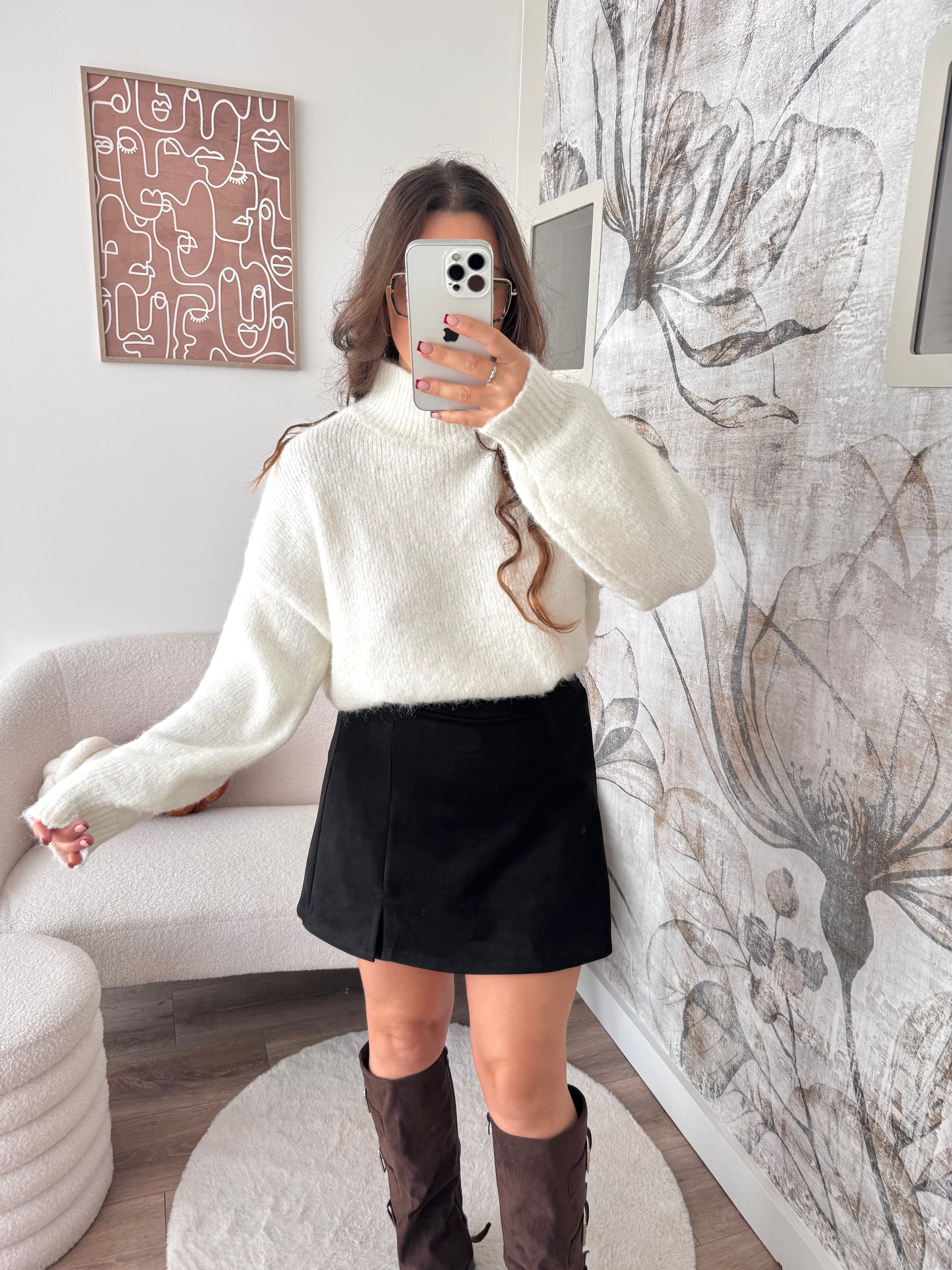 JUPE/SHORT NOIR