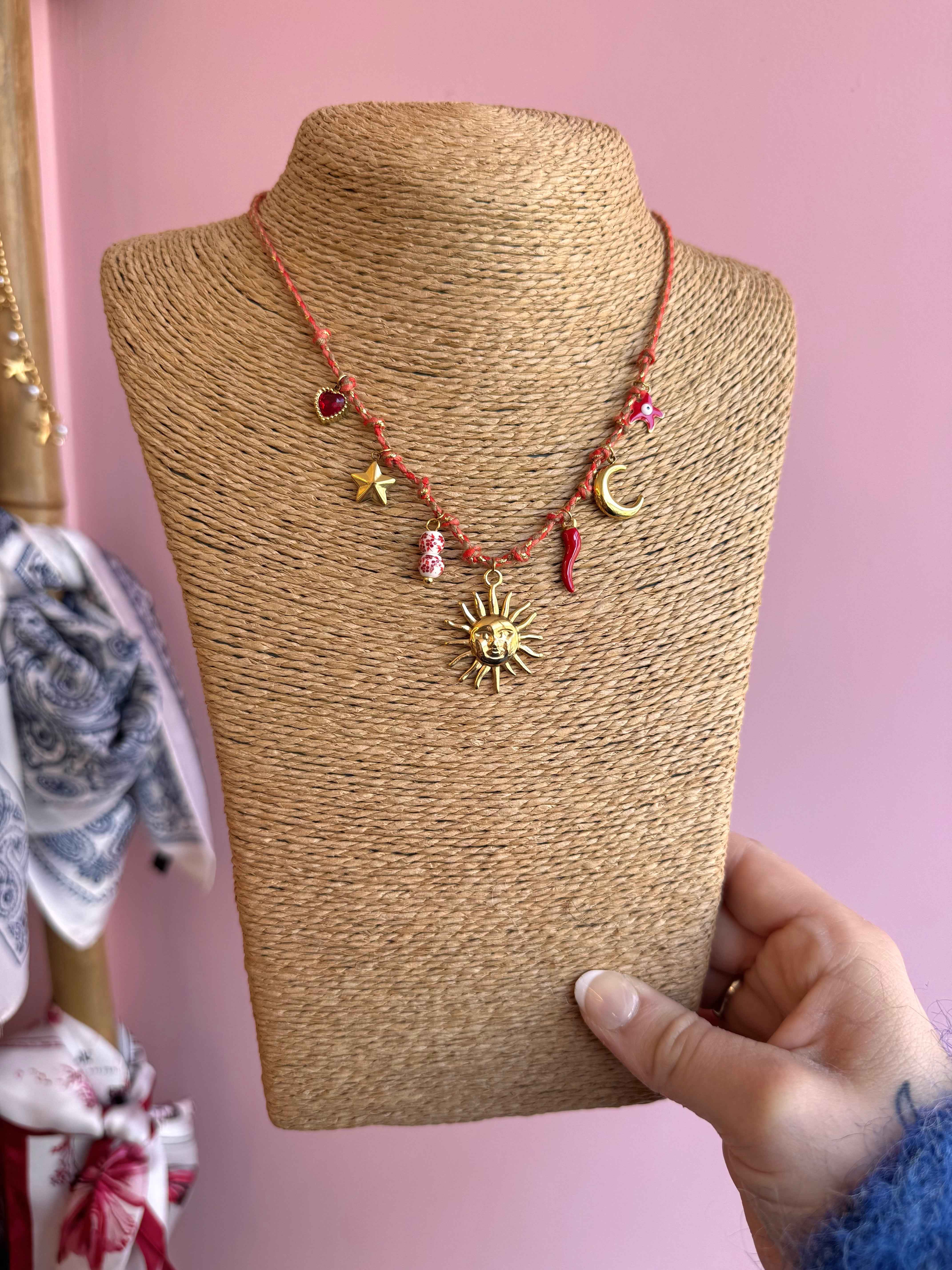 COLLIER SOLEIL ROUGE