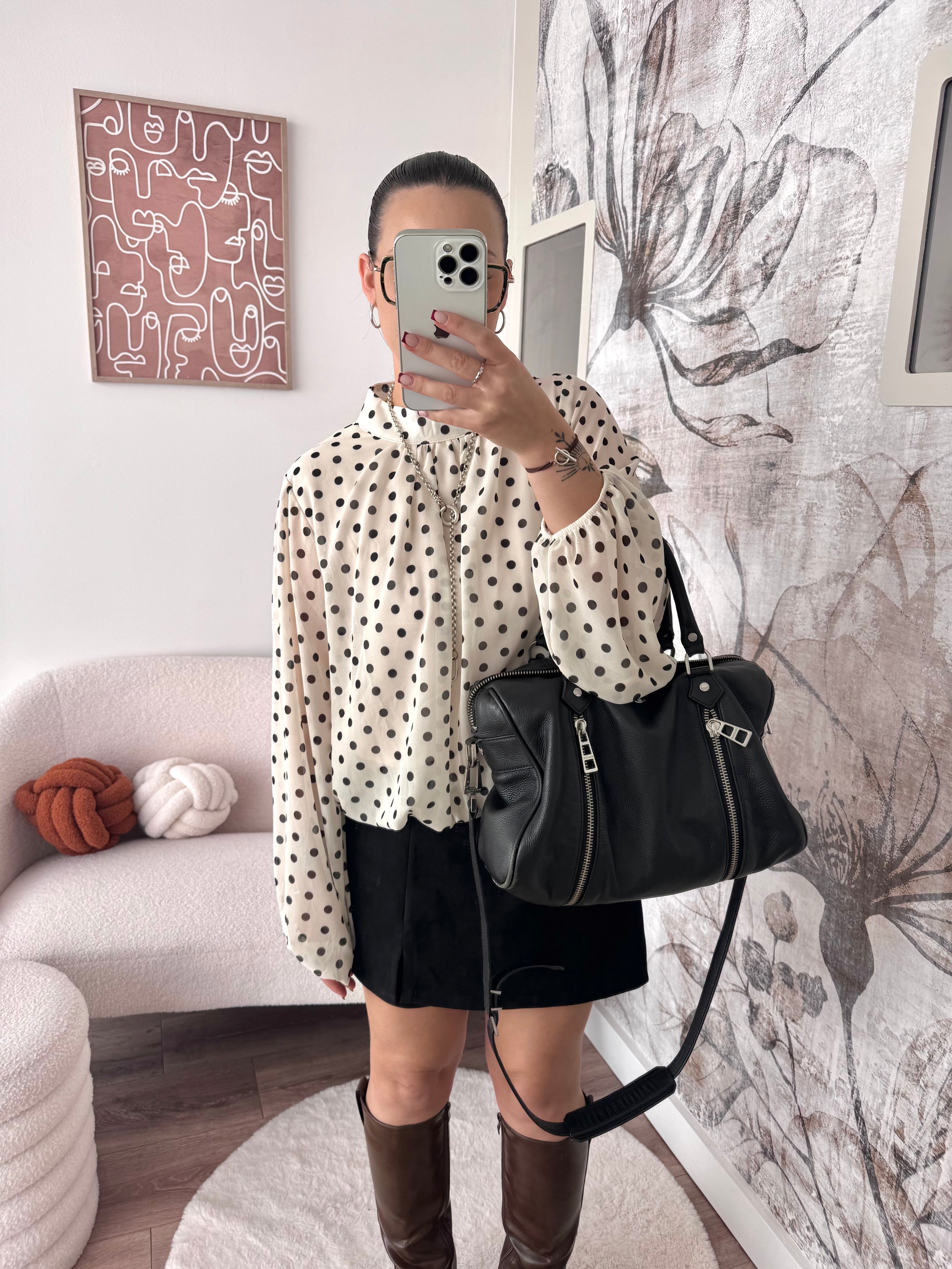 BLOUSE BLANCHE À POIS