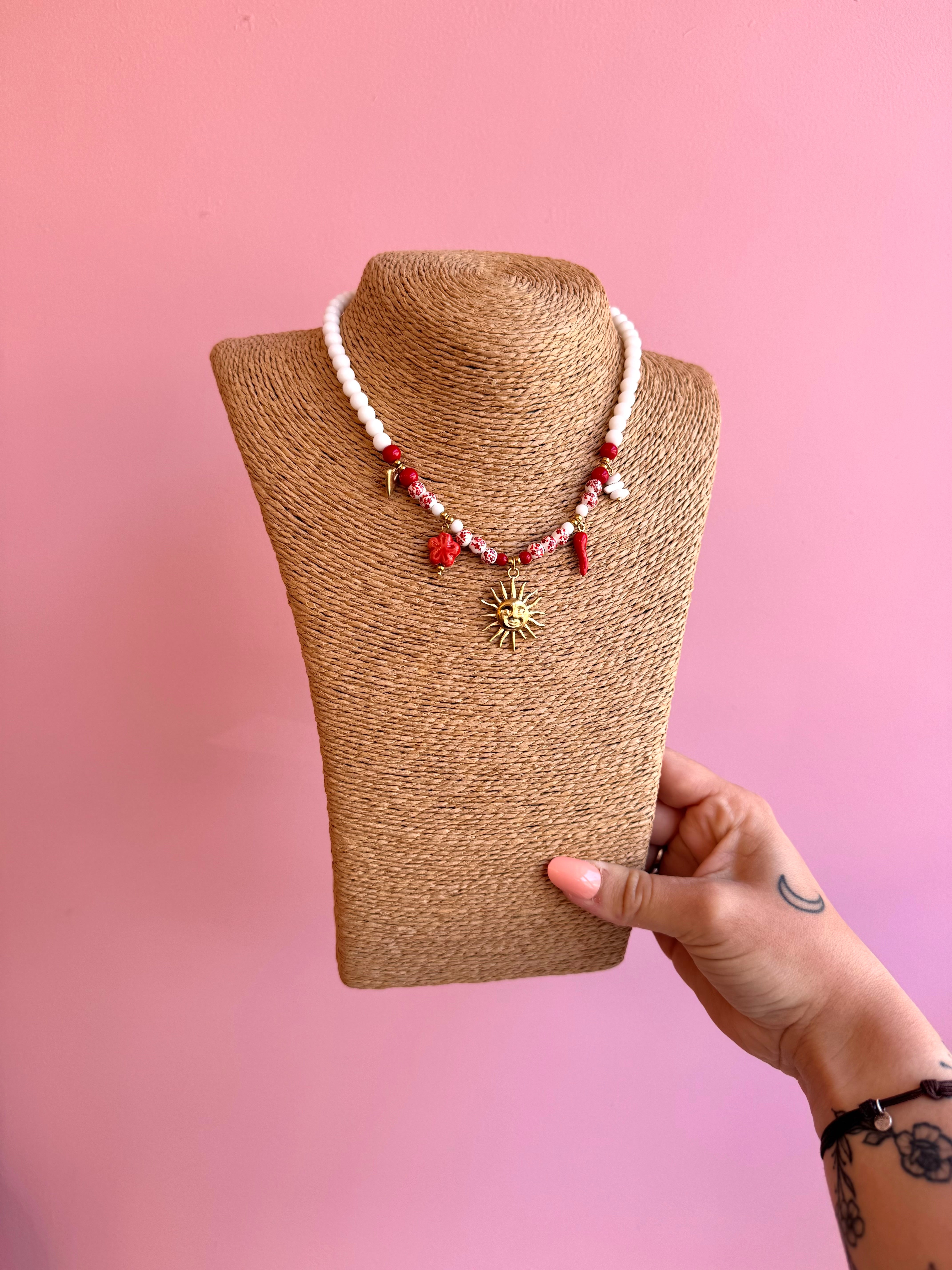 COLLIER SOLEIL ROUGE