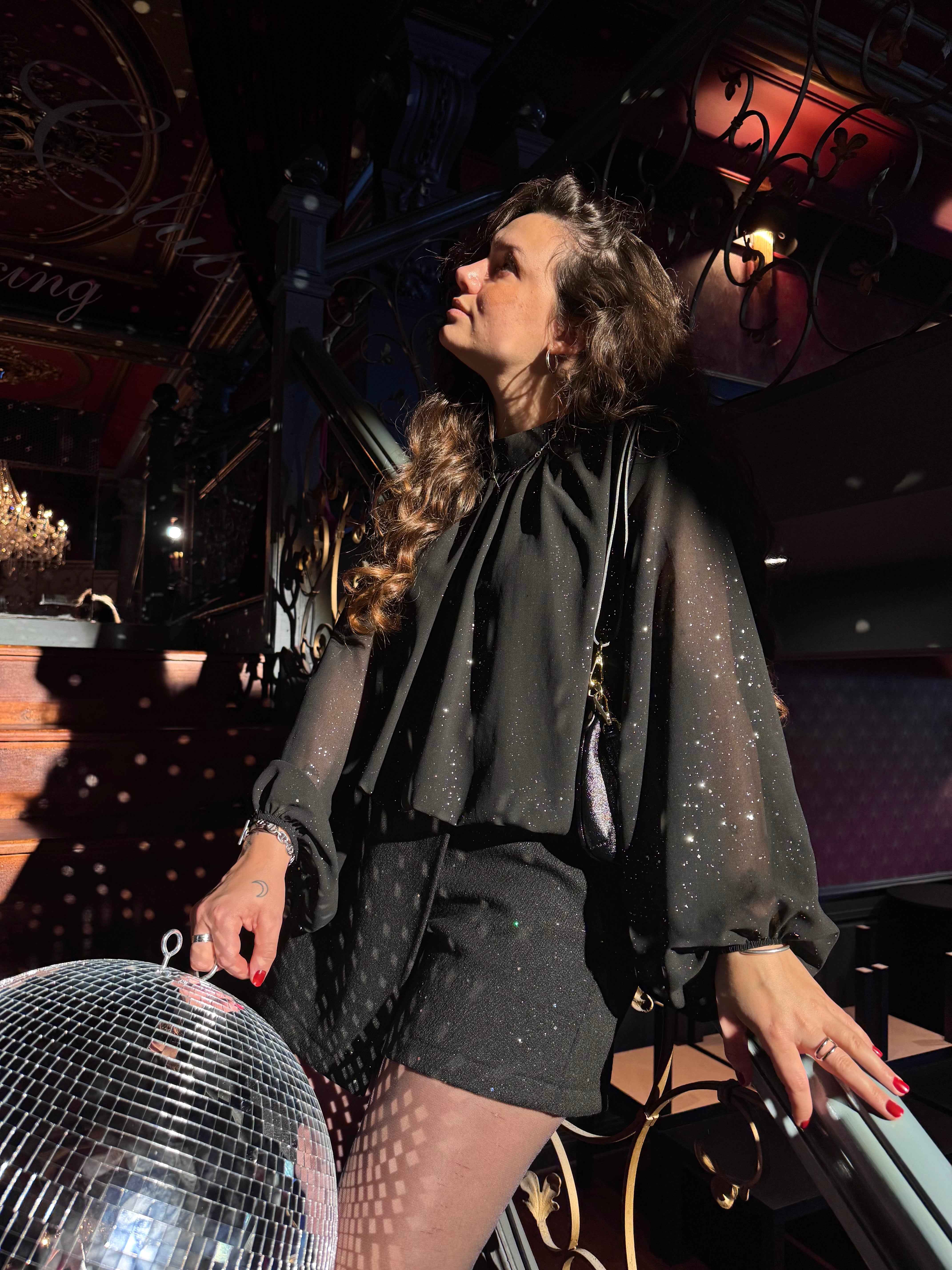BLOUSE PAILLETÉE NOIRE