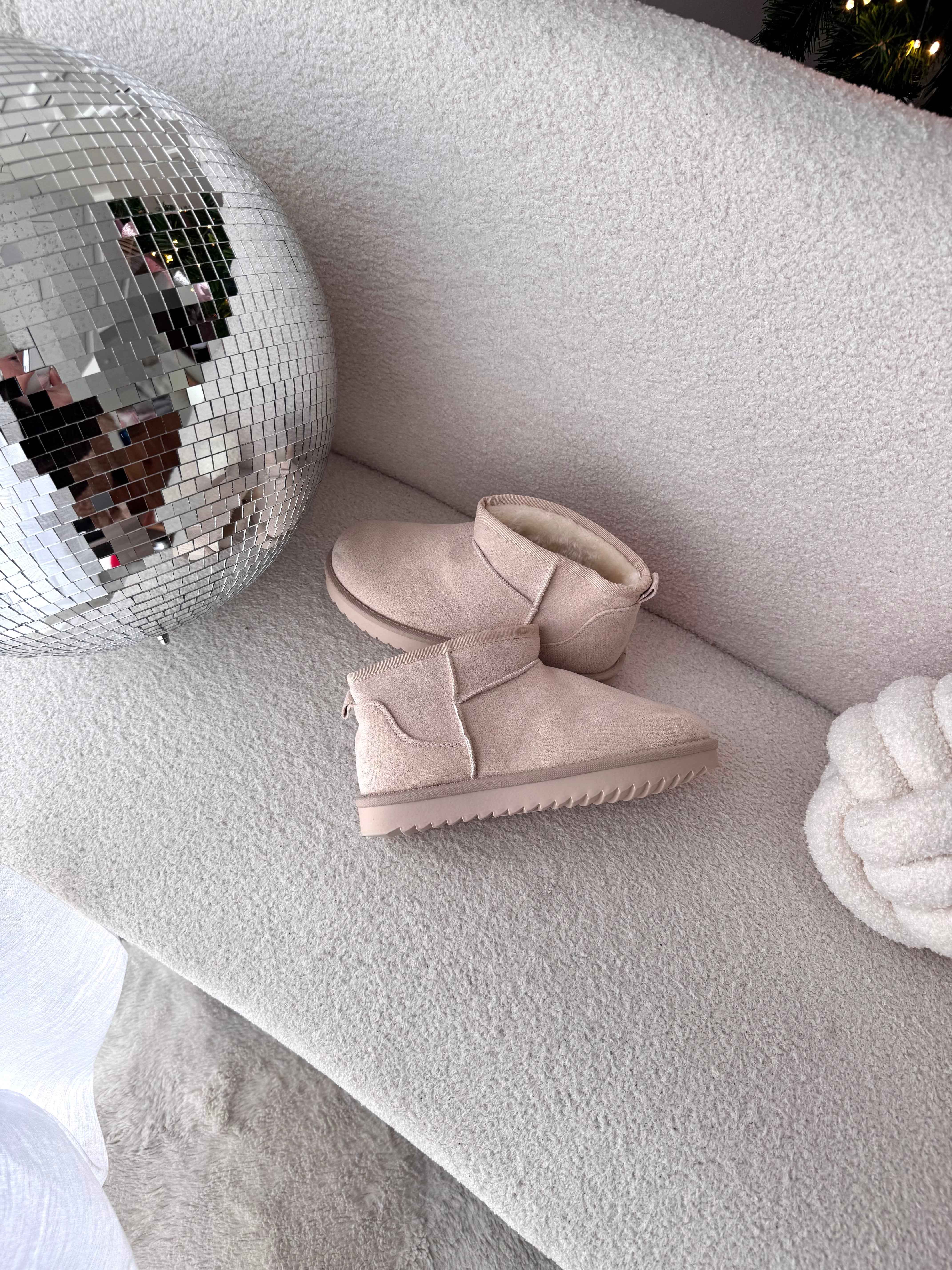 BOOTS BEIGE FOURRÉES