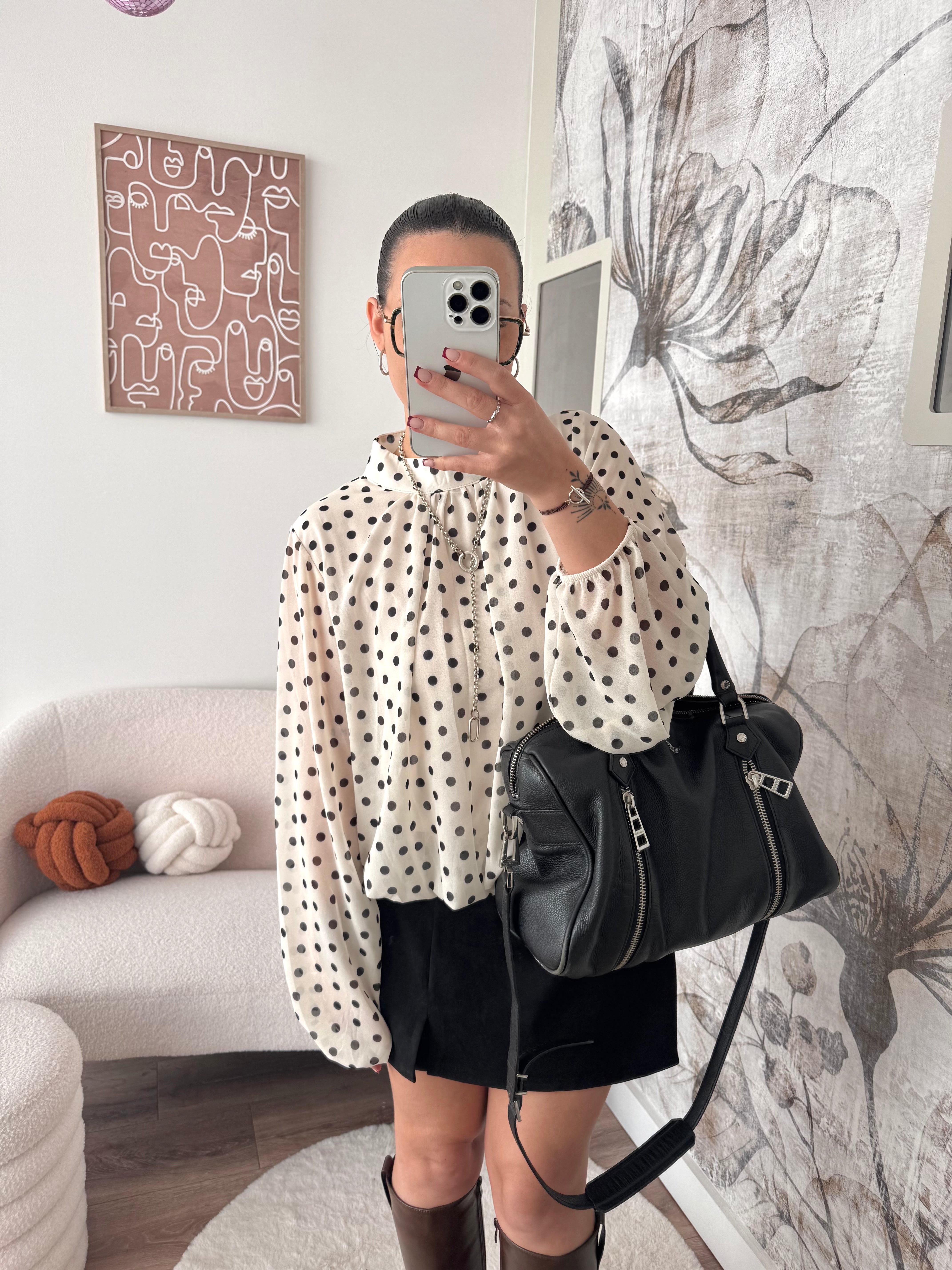 BLOUSE BLANCHE À POIS