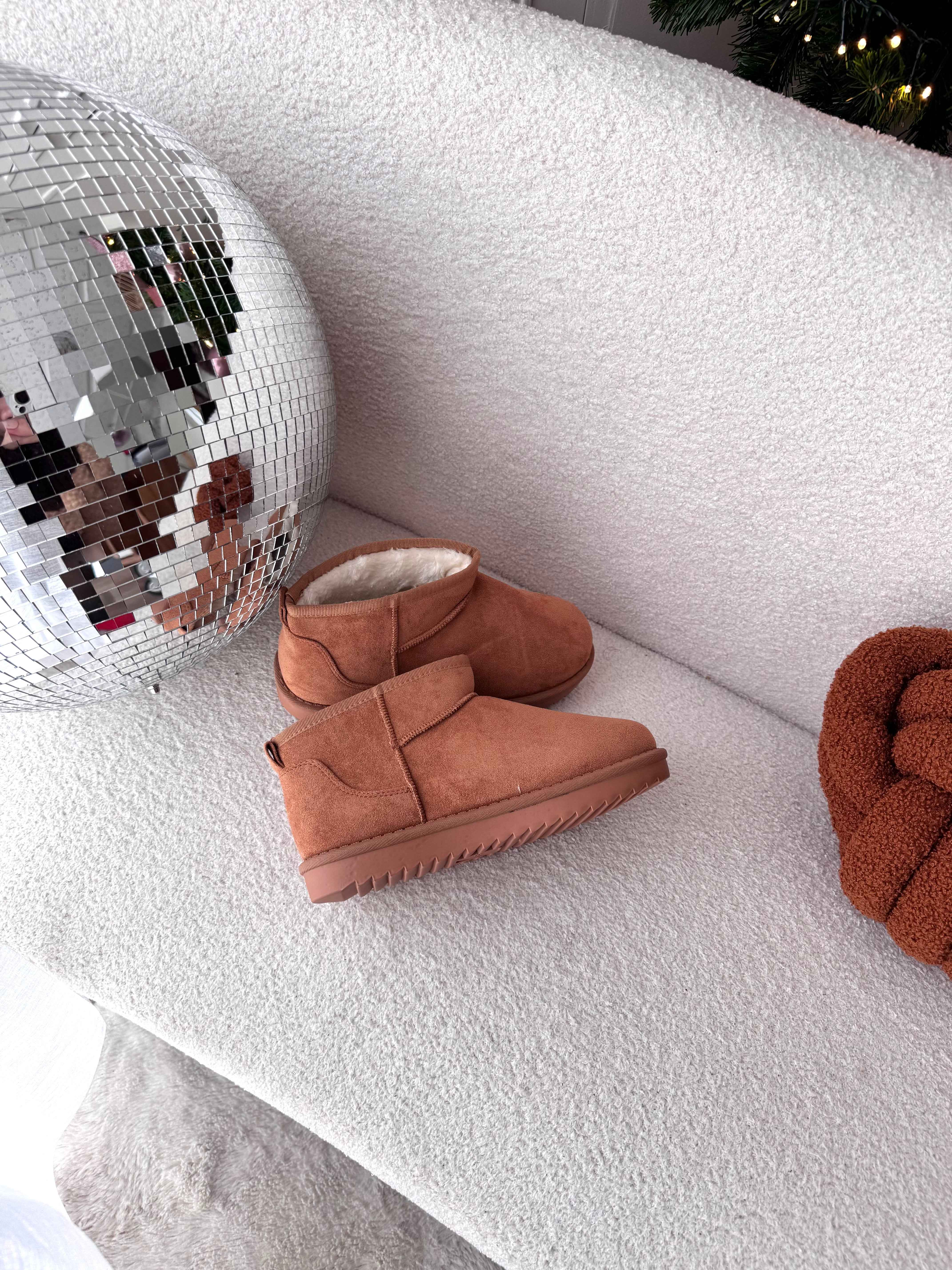 BOOTS CAMEL FOURRÉES