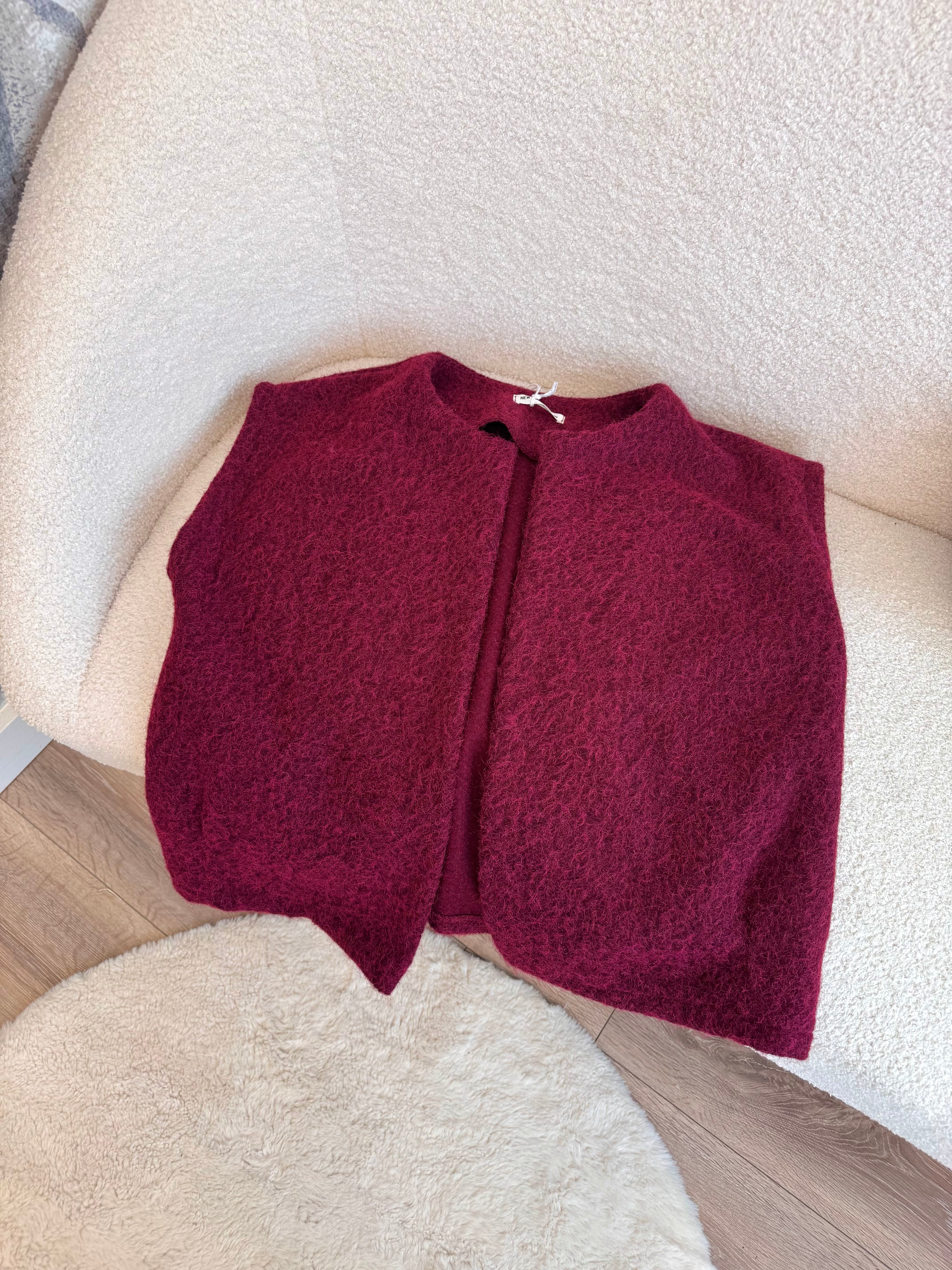 VESTE SANS MANCHE BORDEAUX