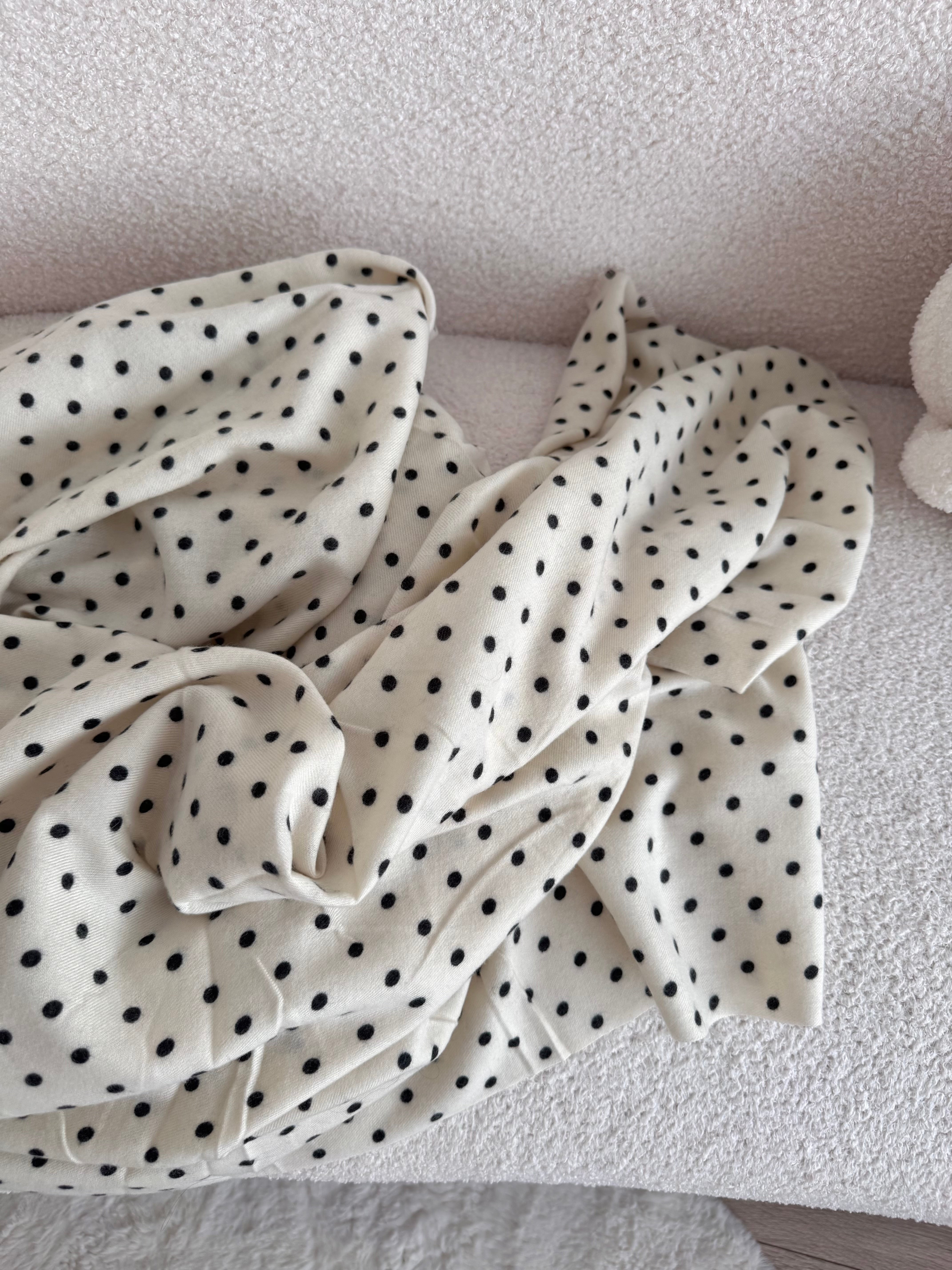 ÉCHARPE BLANCHE À POIS