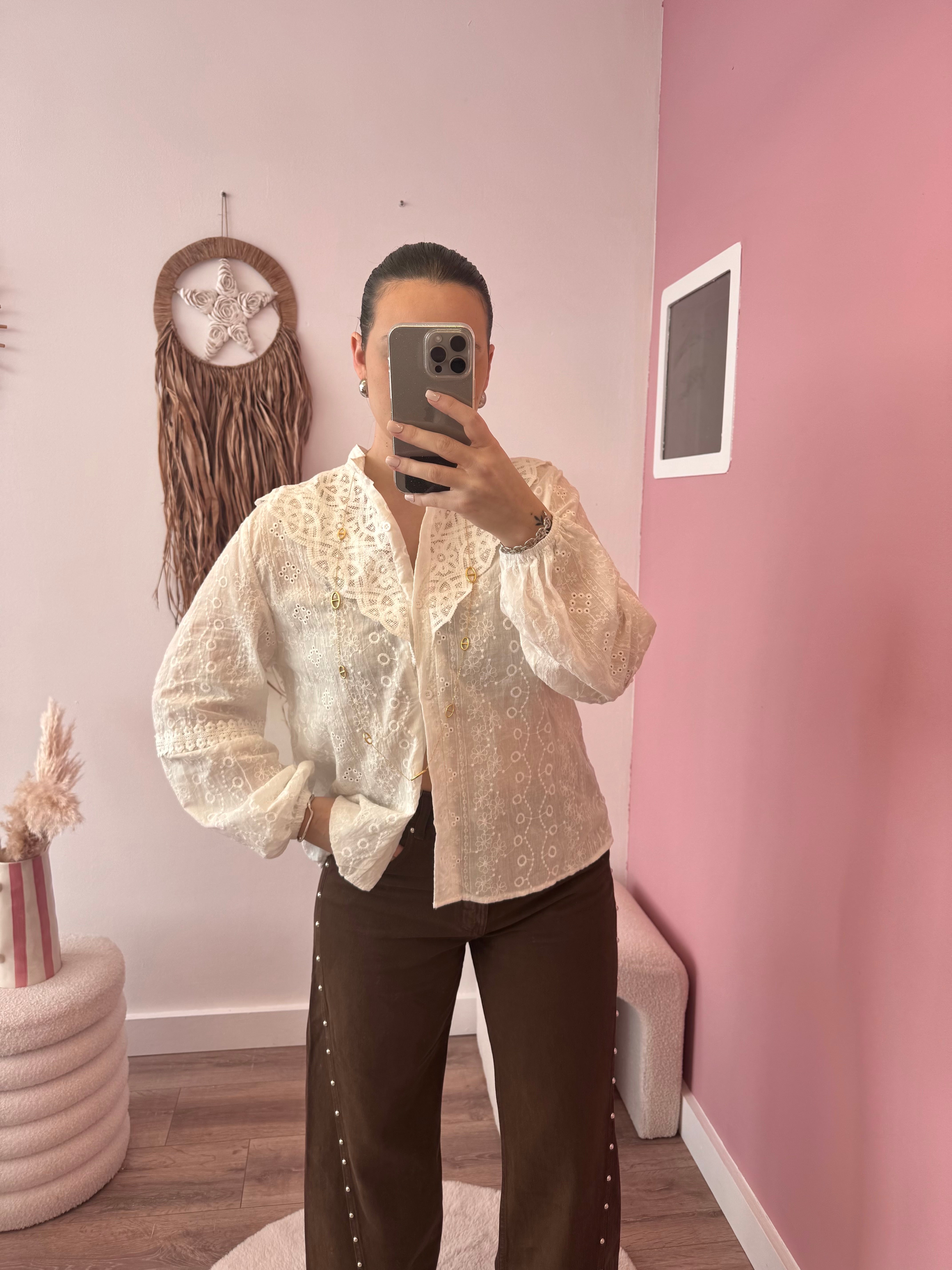 BLOUSE BLANCHE BRODÉE