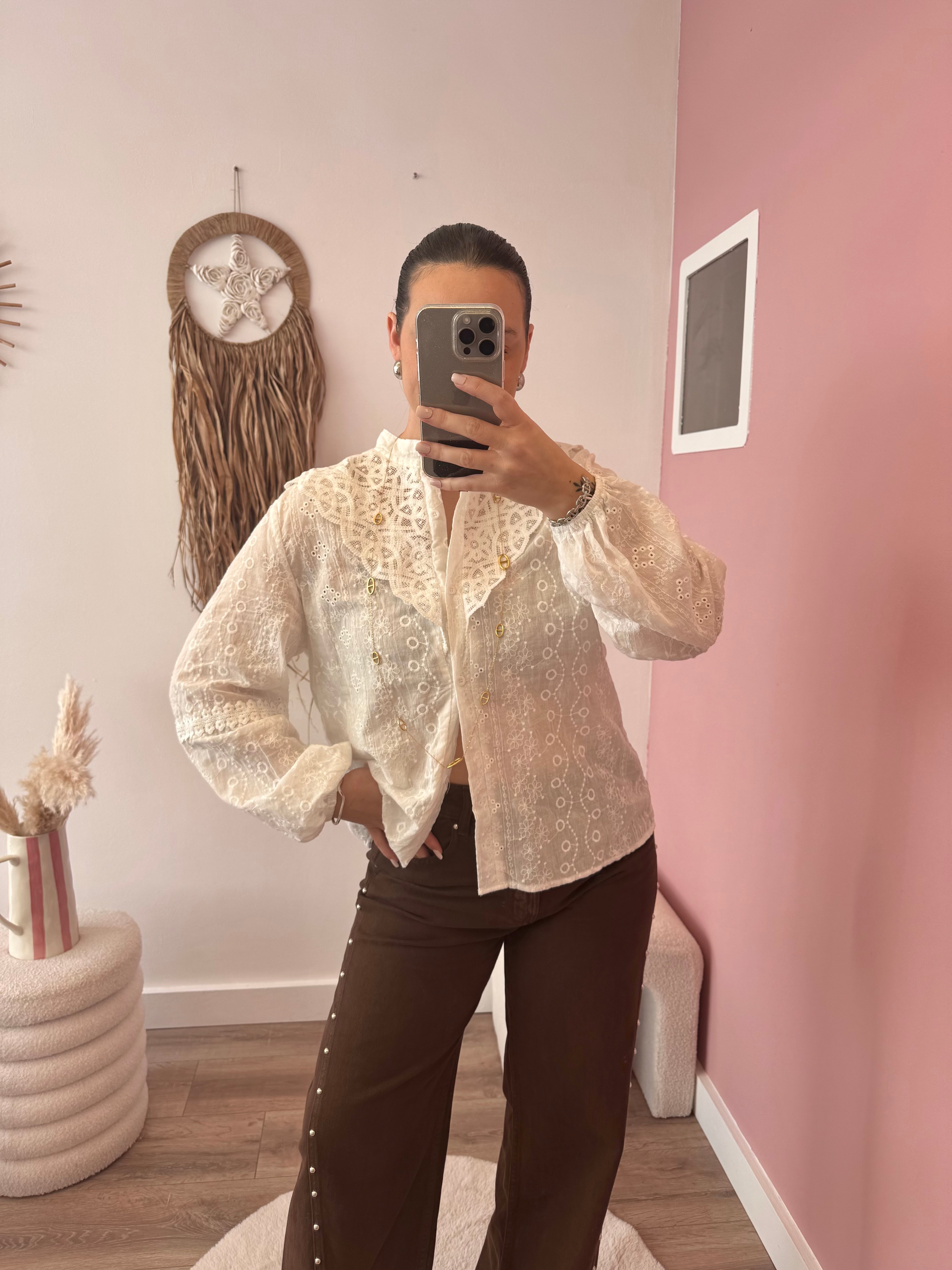 BLOUSE BLANCHE BRODÉE