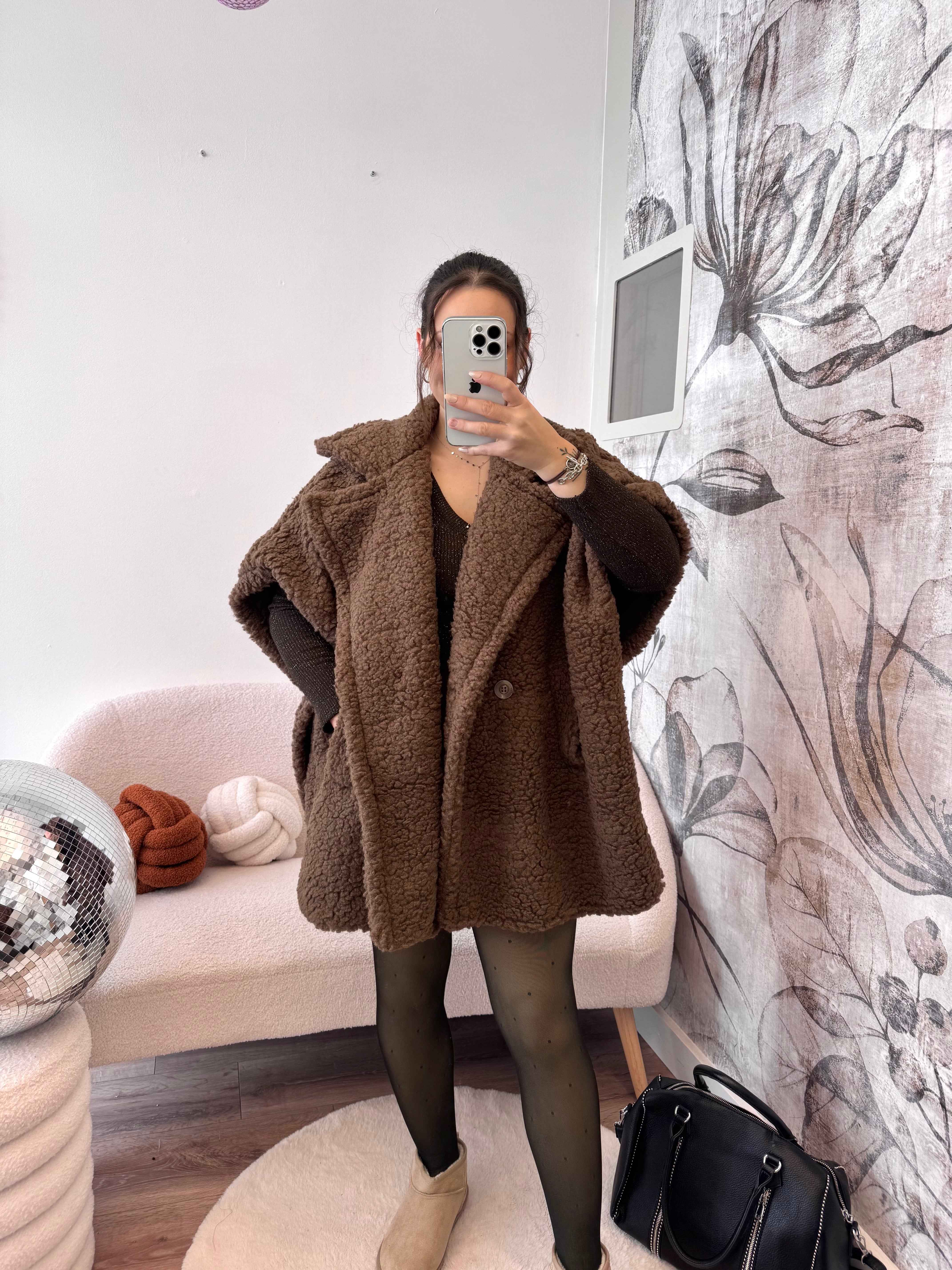 PRÉCOMMANDE GILET MOUMOUTE SANS MANCHE CHOCO ( expédition 9/12 )