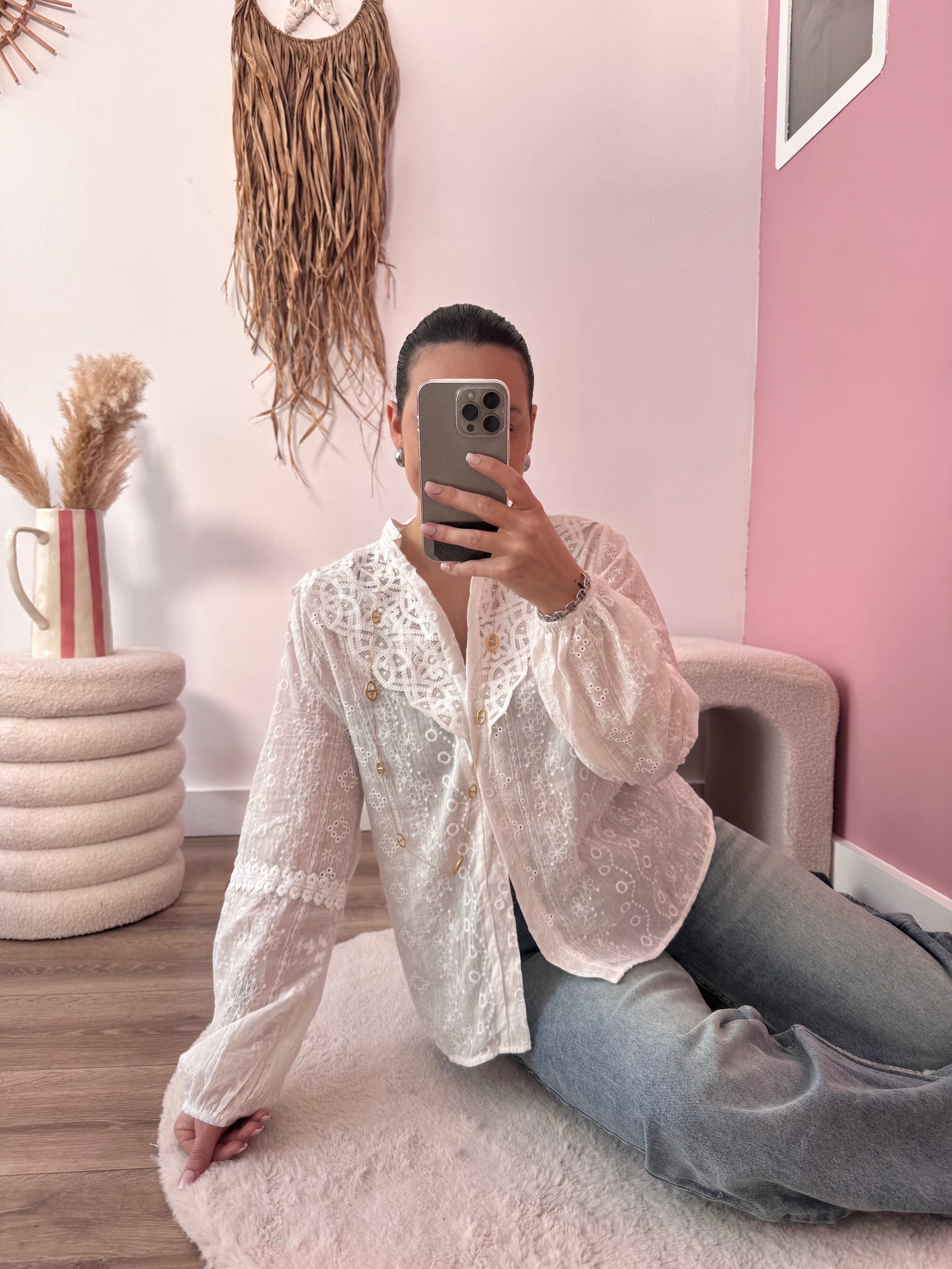 BLOUSE BLANCHE BRODÉE