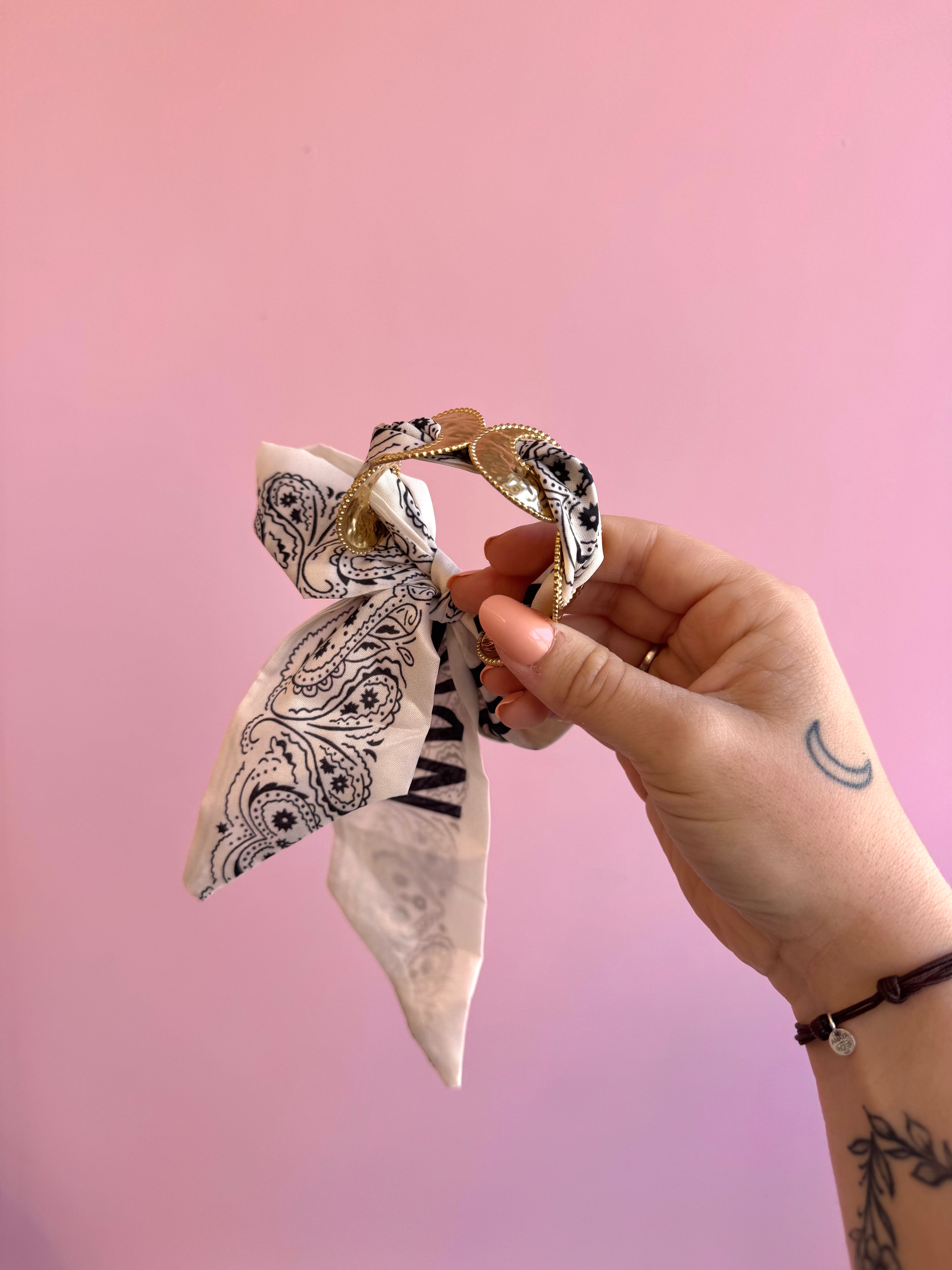 JONC DORÉ FOULARD BLANC