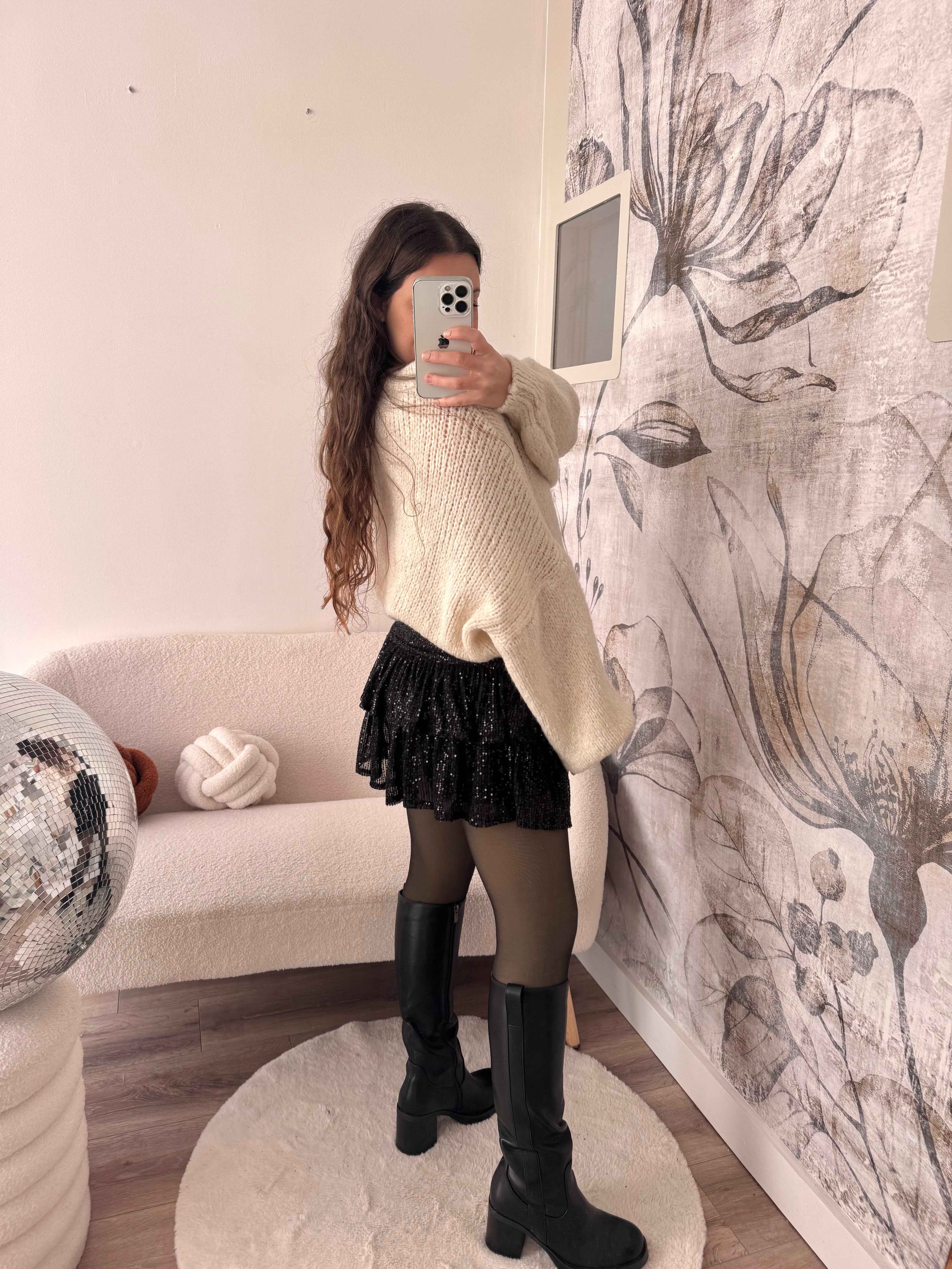 JUPE/SHORT À PAILLETTES NOIRE