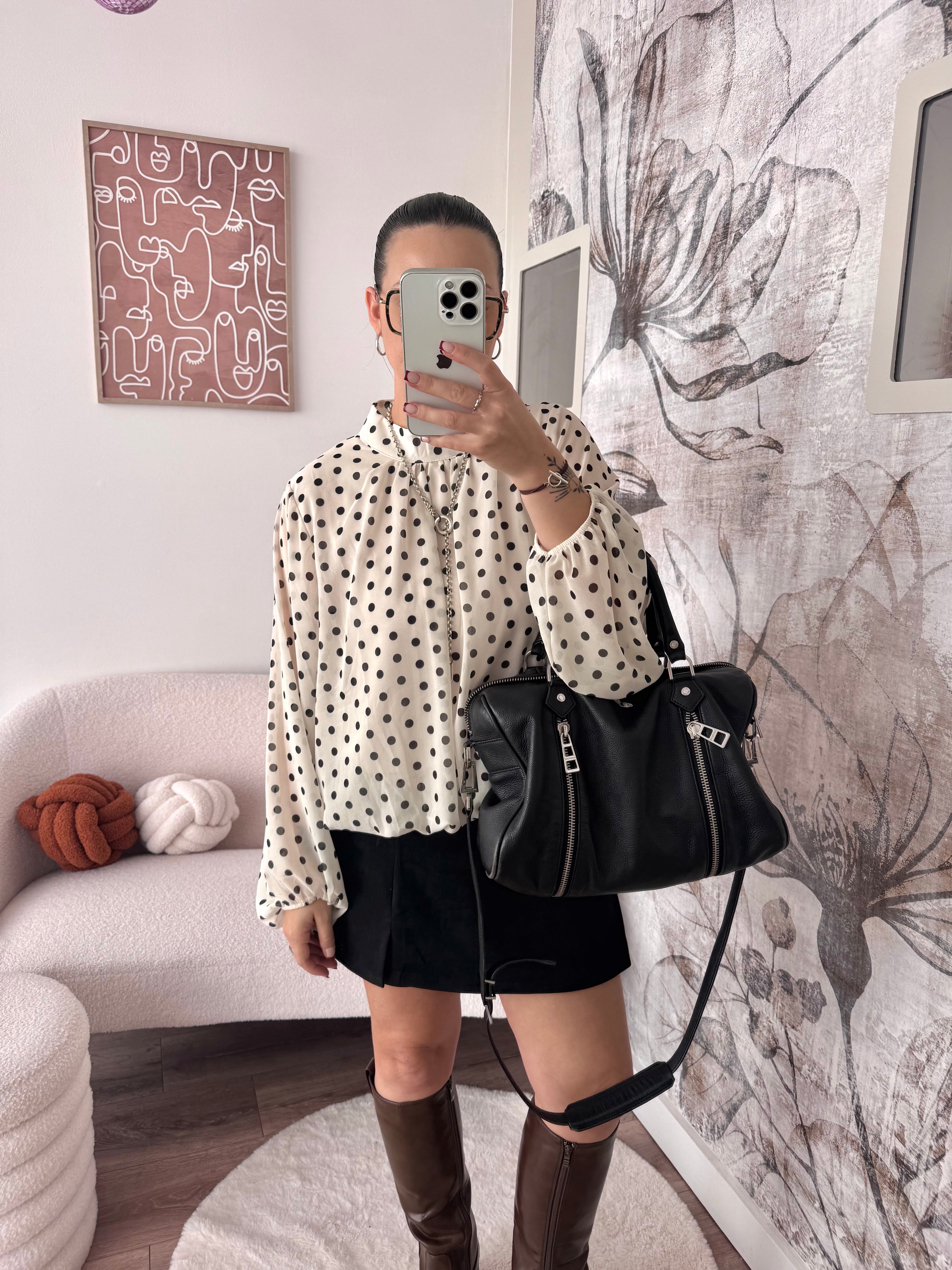 BLOUSE BLANCHE À POIS