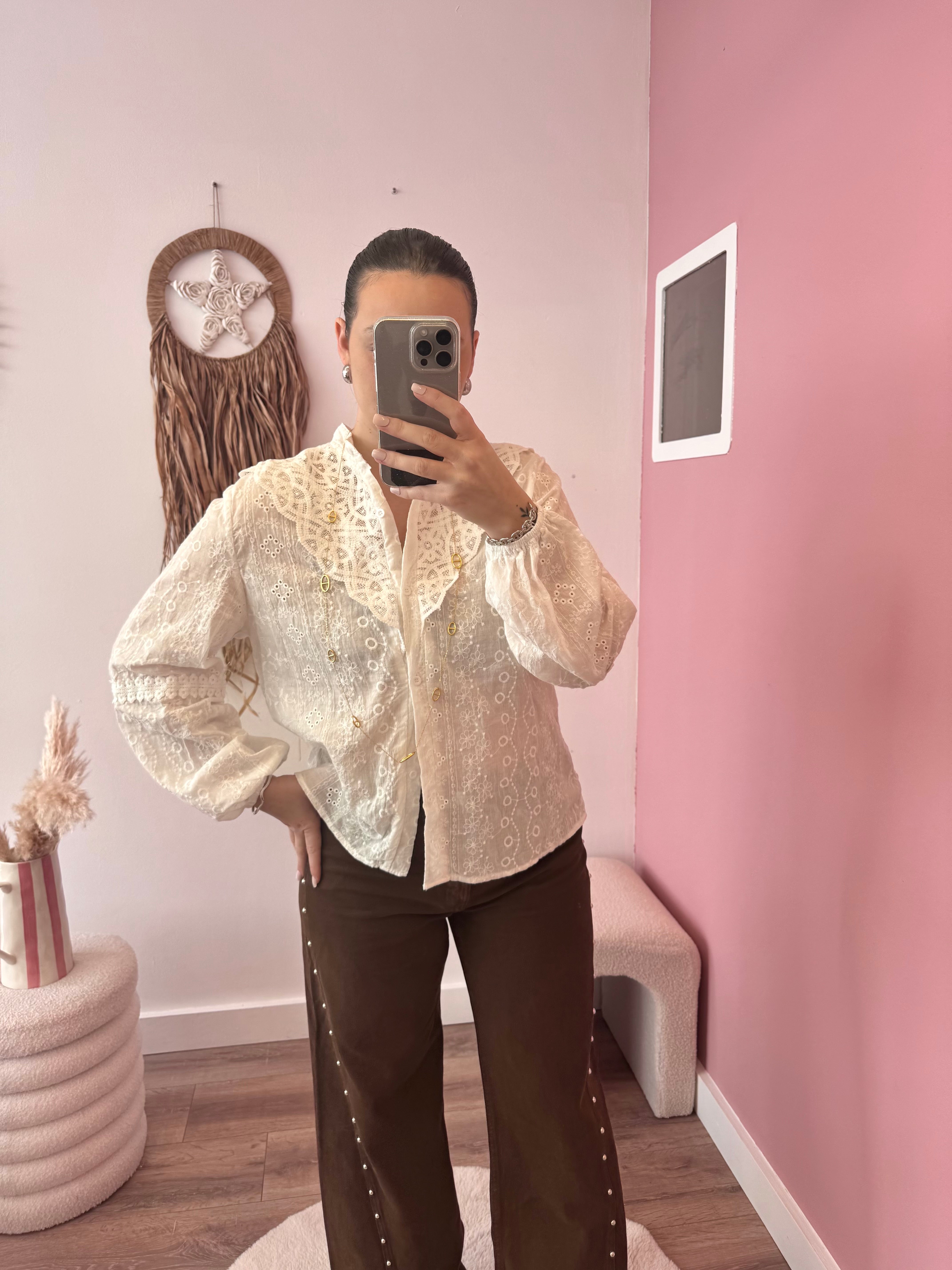 BLOUSE BLANCHE BRODÉE