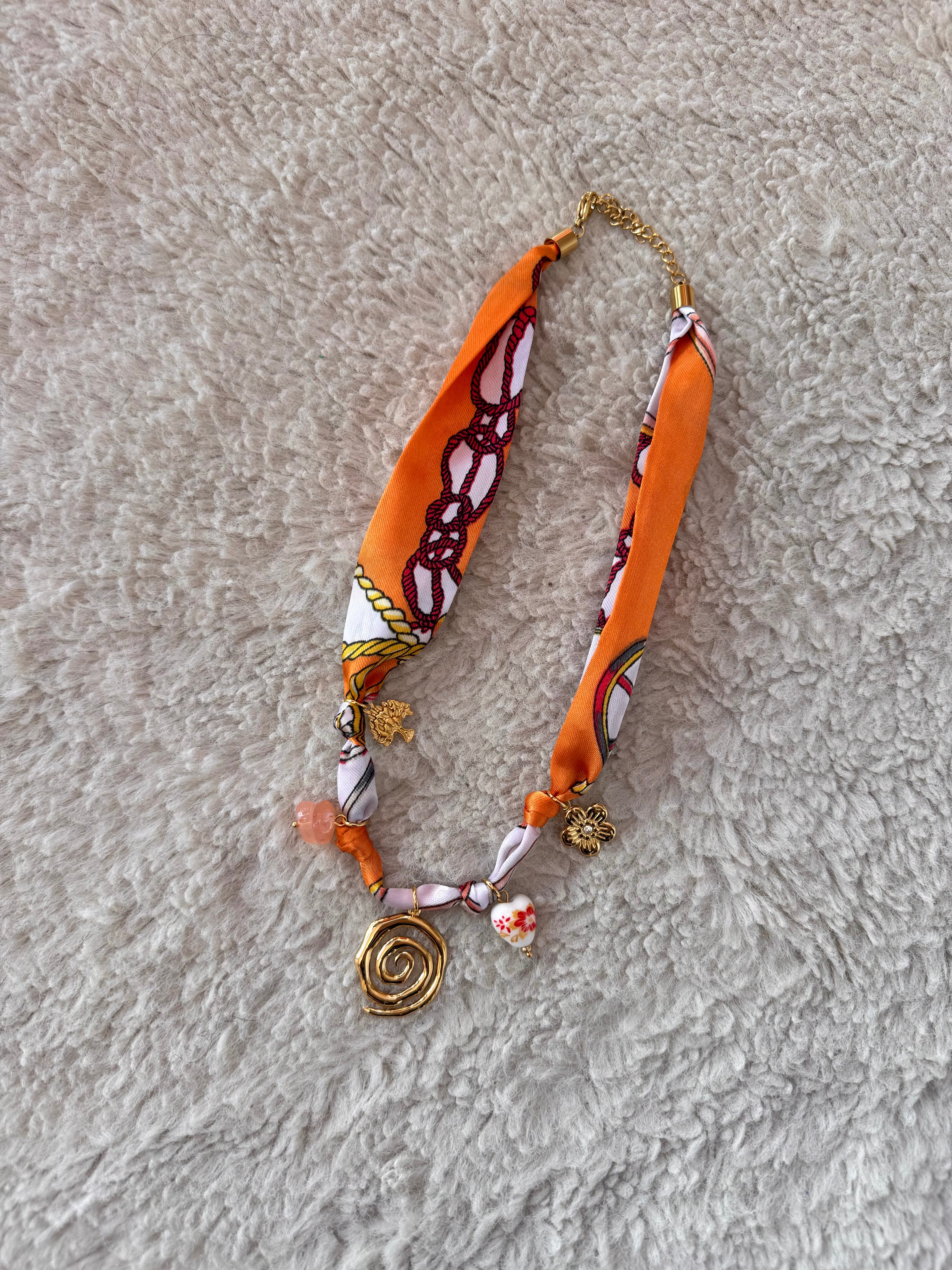 COLLIER FOULARD ORANGE