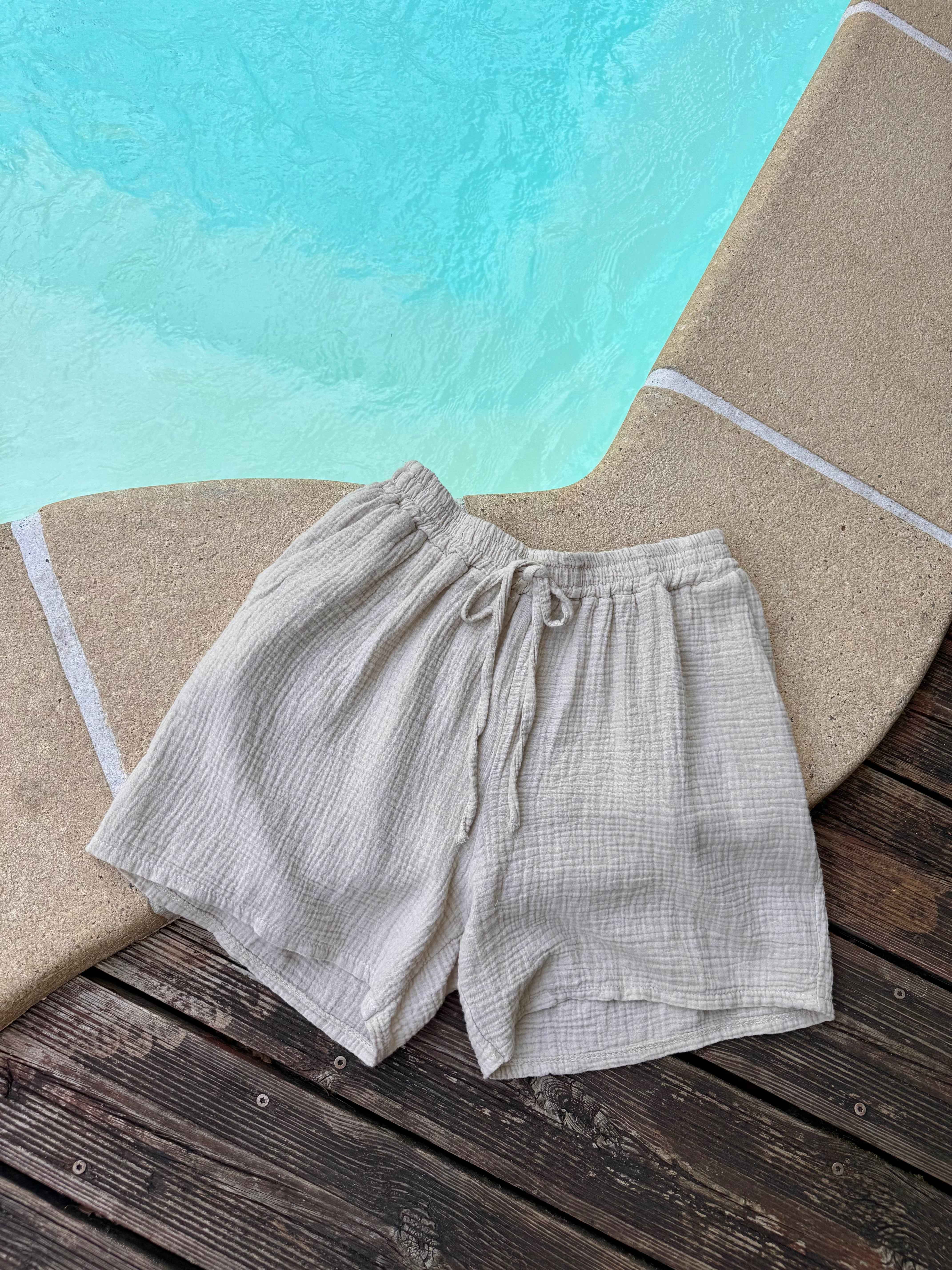 SHORT BEIGE GAZE DE COTON