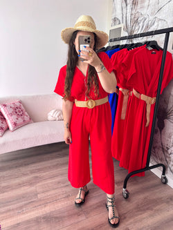 COMBINAISON ROUGE AVEC LA CEINTURE