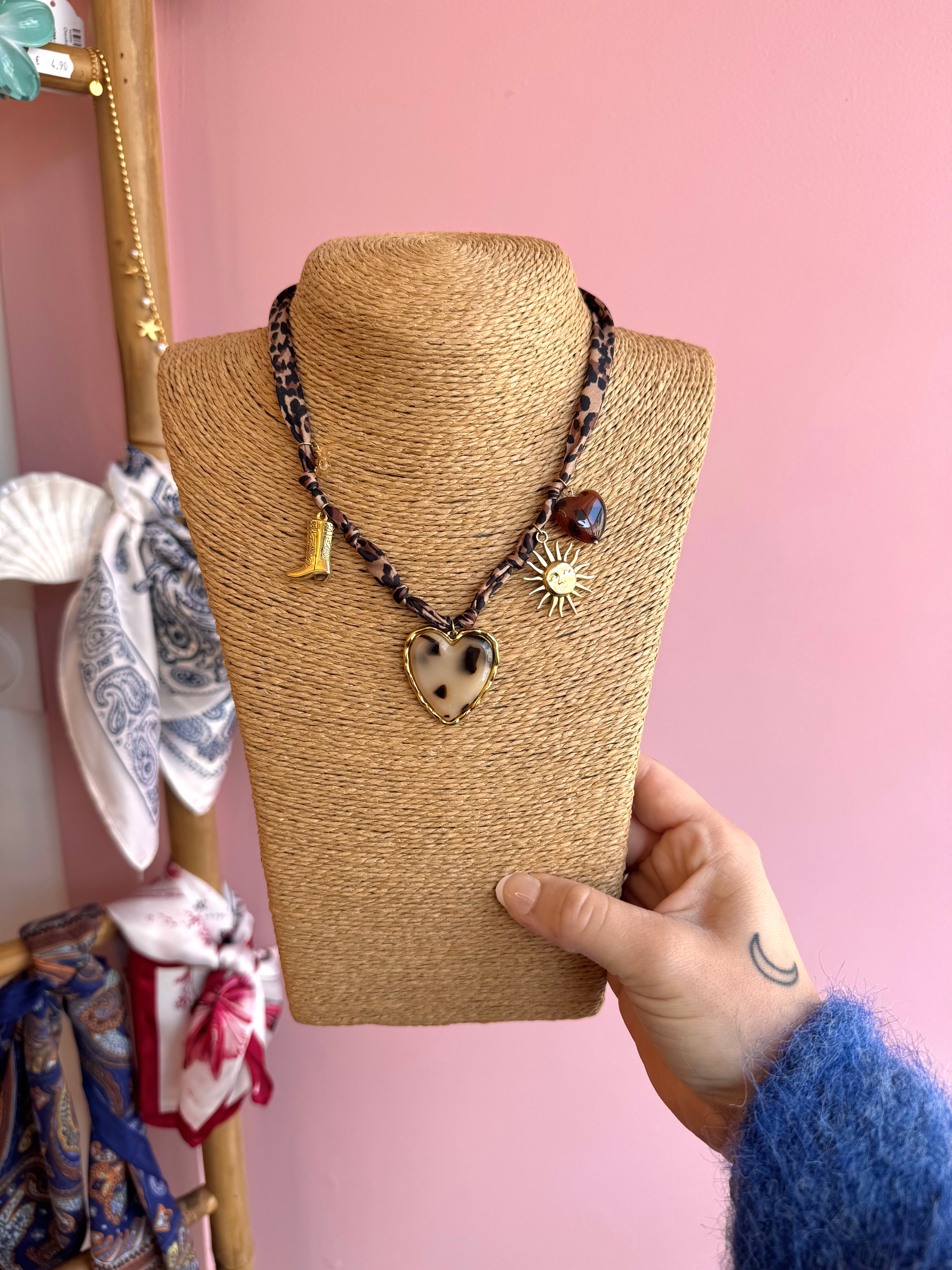 COLLIER LEOPARD CŒUR