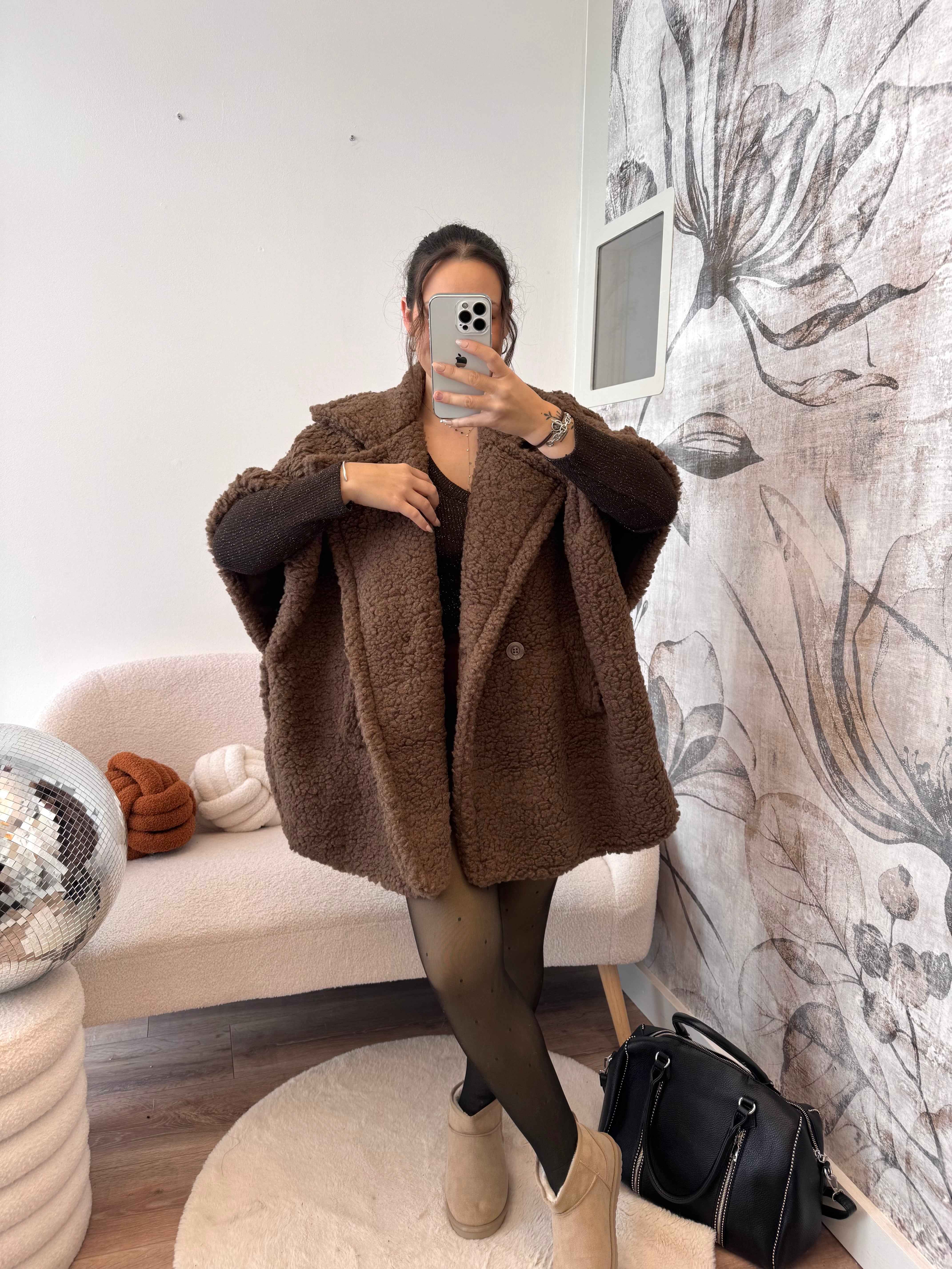 PRÉCOMMANDE GILET MOUMOUTE SANS MANCHE CHOCO ( expédition 9/12 )