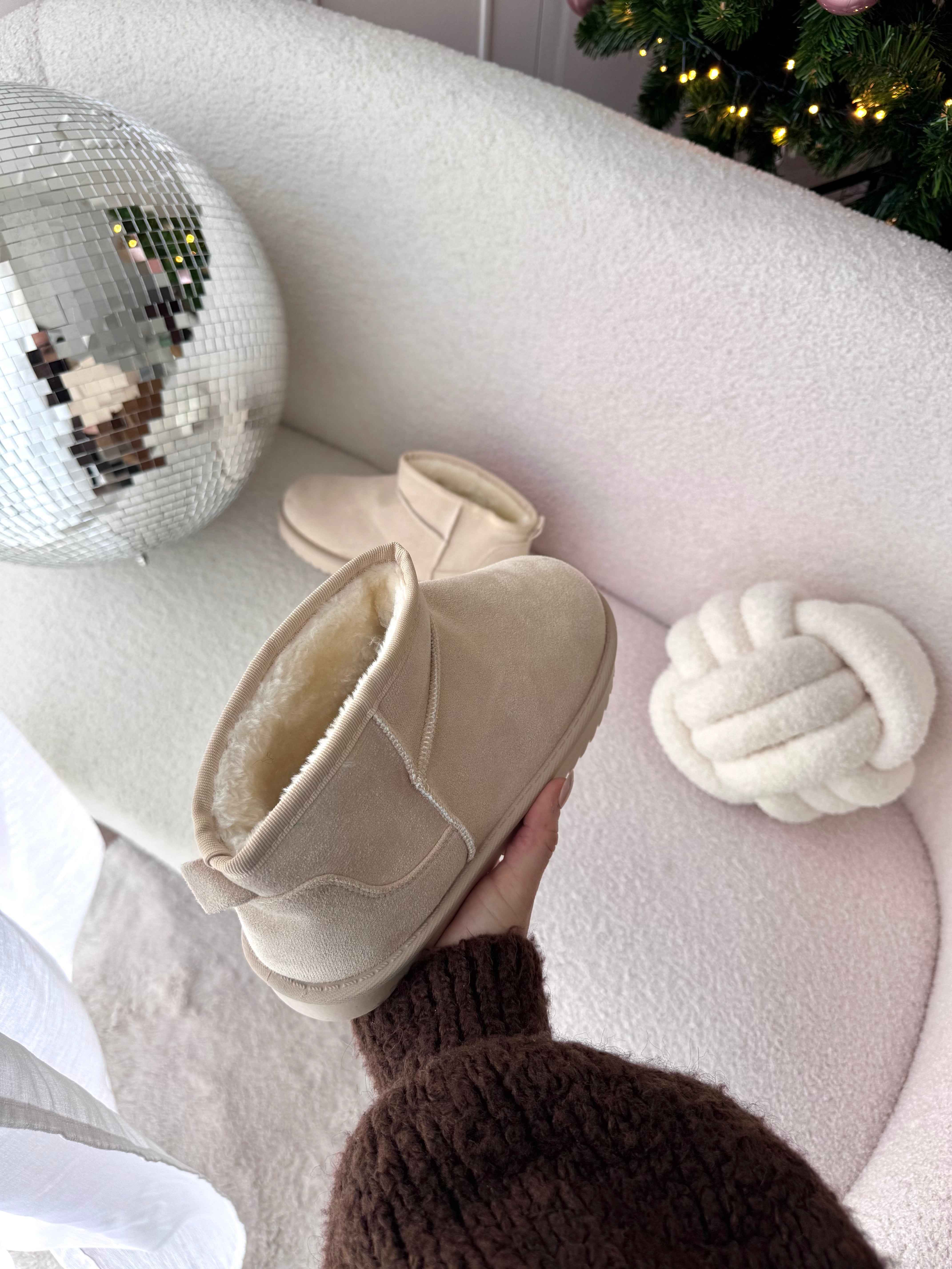 BOOTS BEIGE FOURRÉES