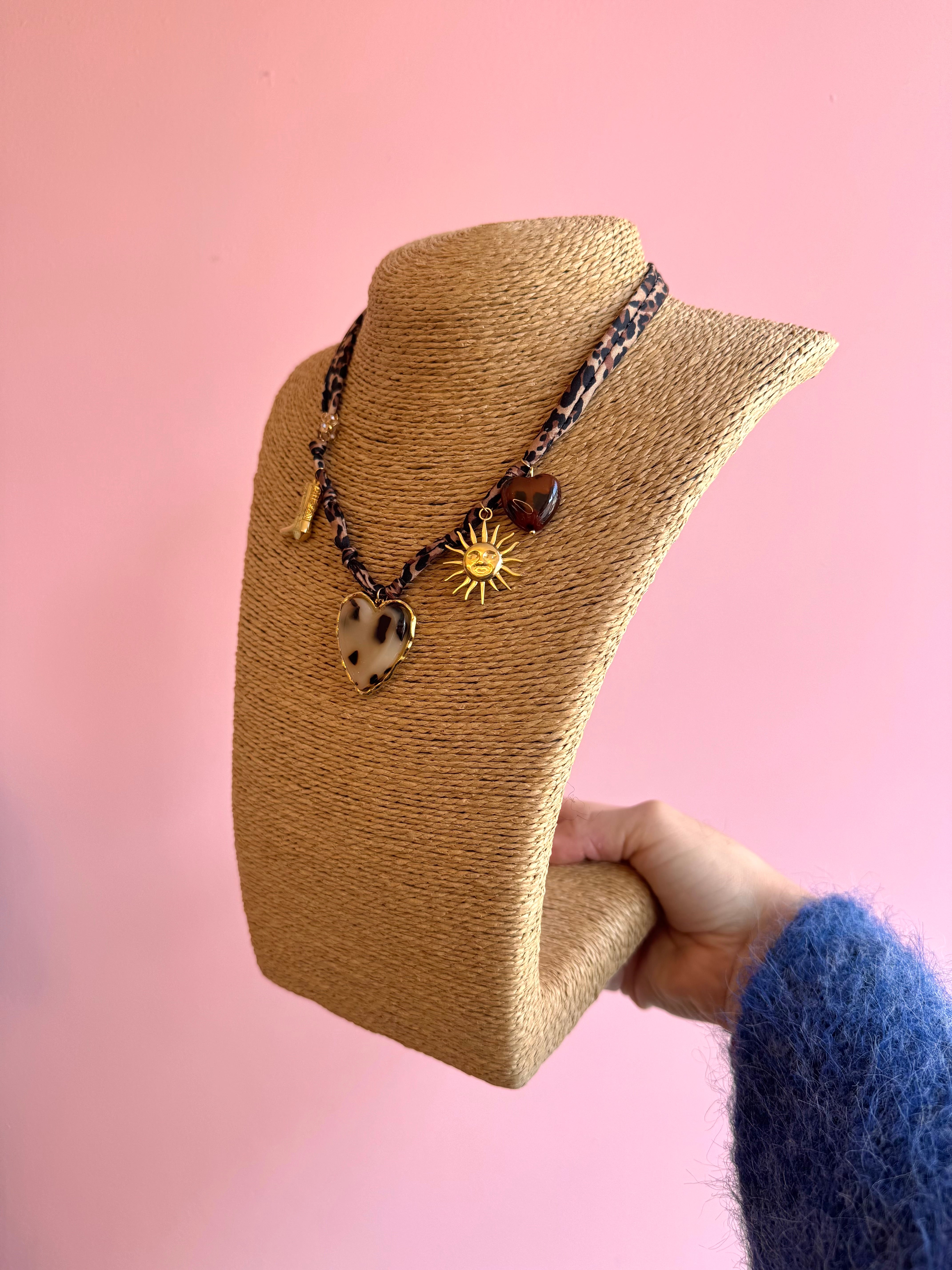 COLLIER LEOPARD CŒUR