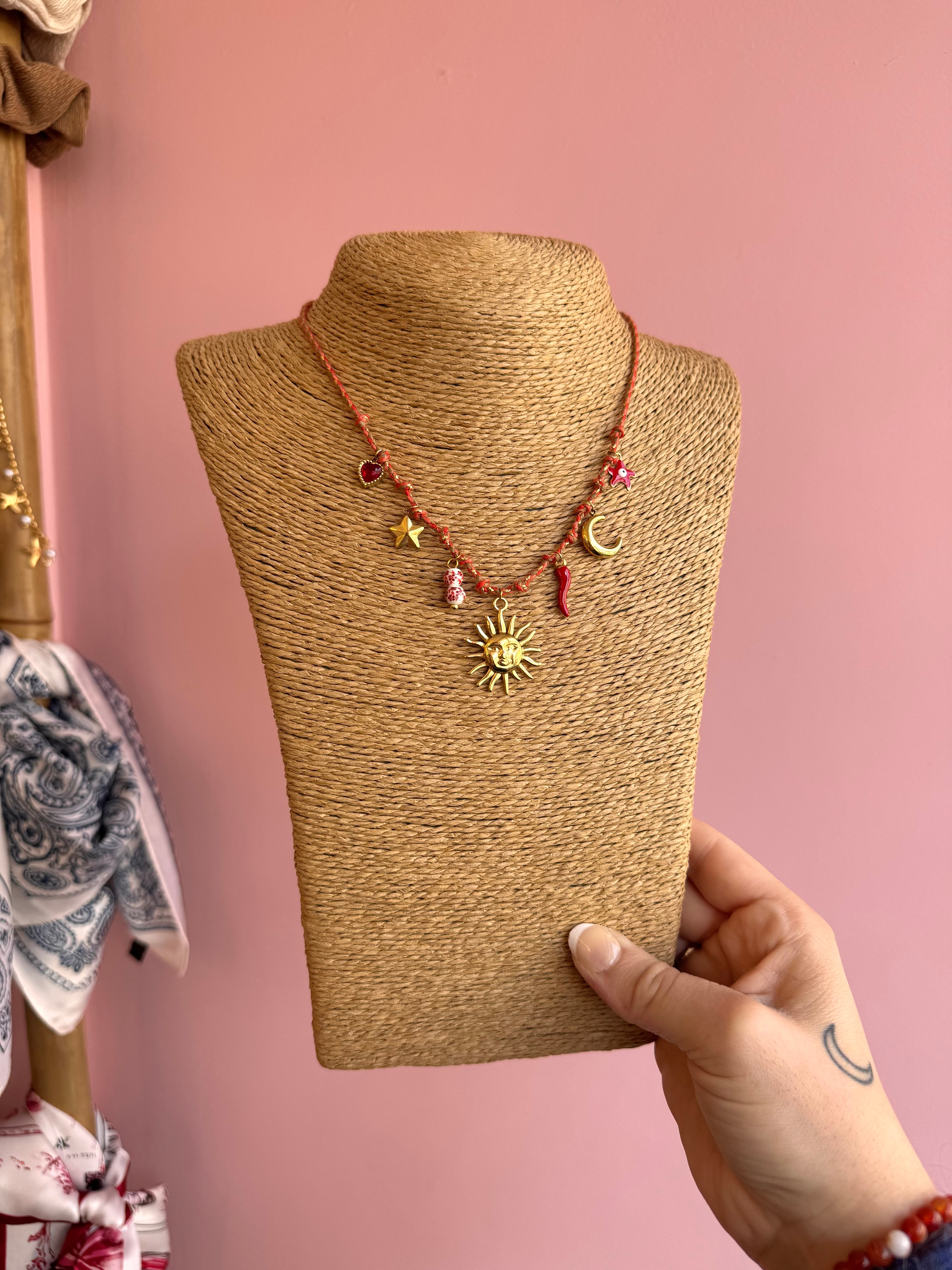 COLLIER SOLEIL ROUGE