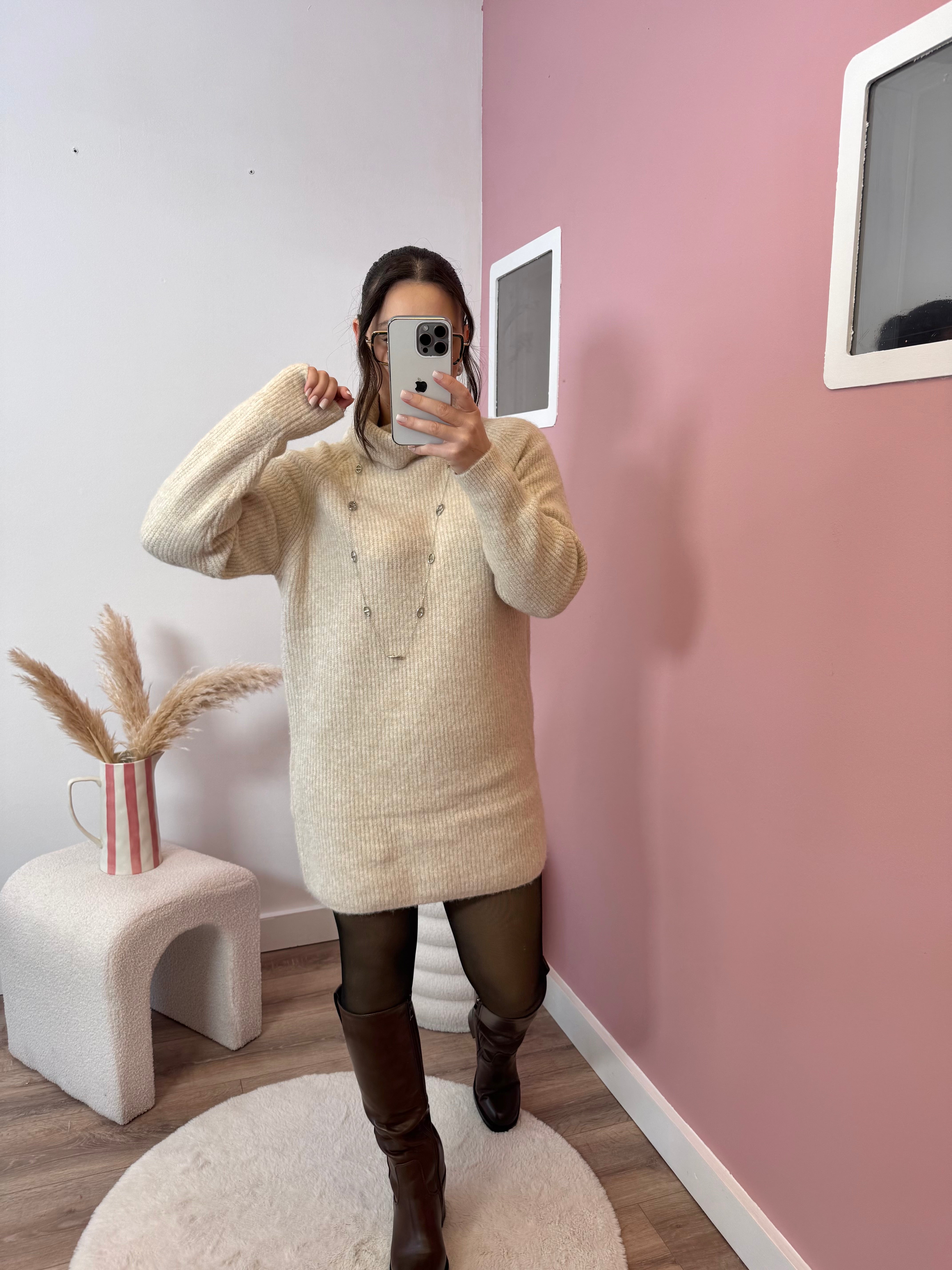 ROBE PULL BEIGE