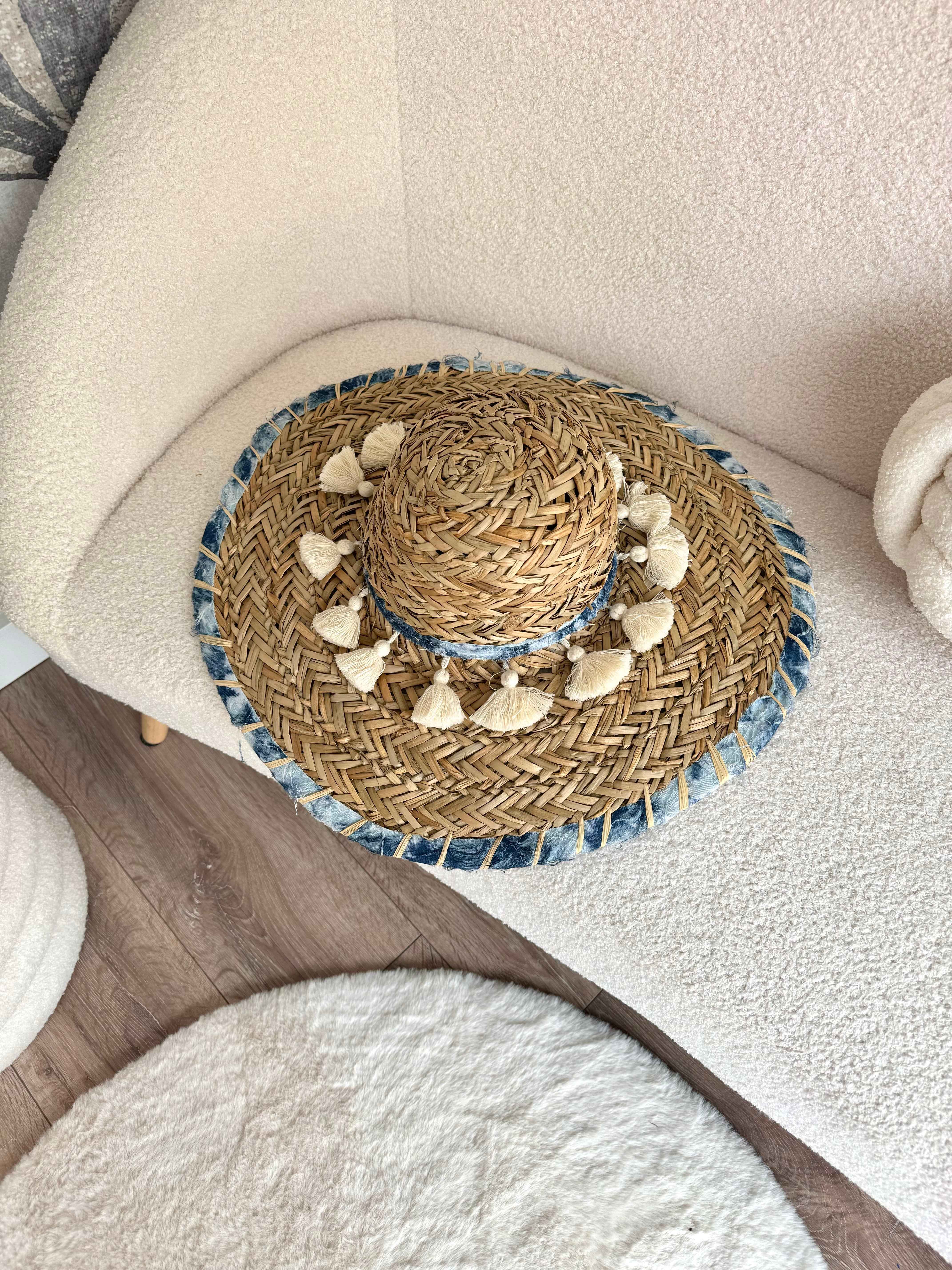 CHAPEAU MYKONOS