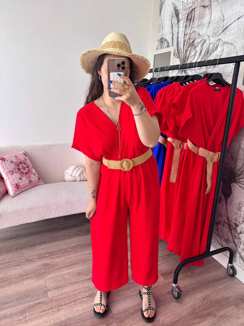COMBINAISON ROUGE AVEC LA CEINTURE