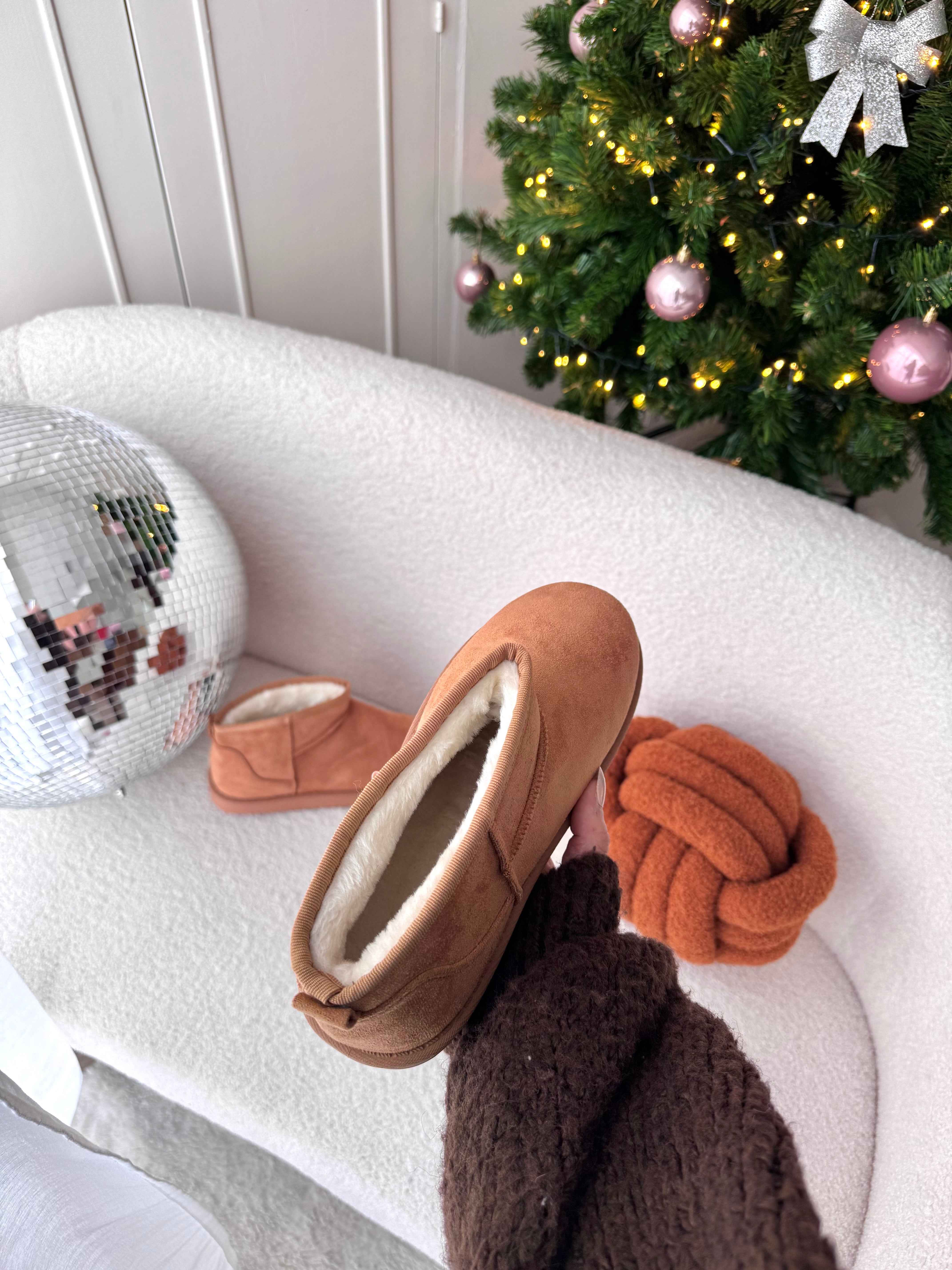 BOOTS CAMEL FOURRÉES