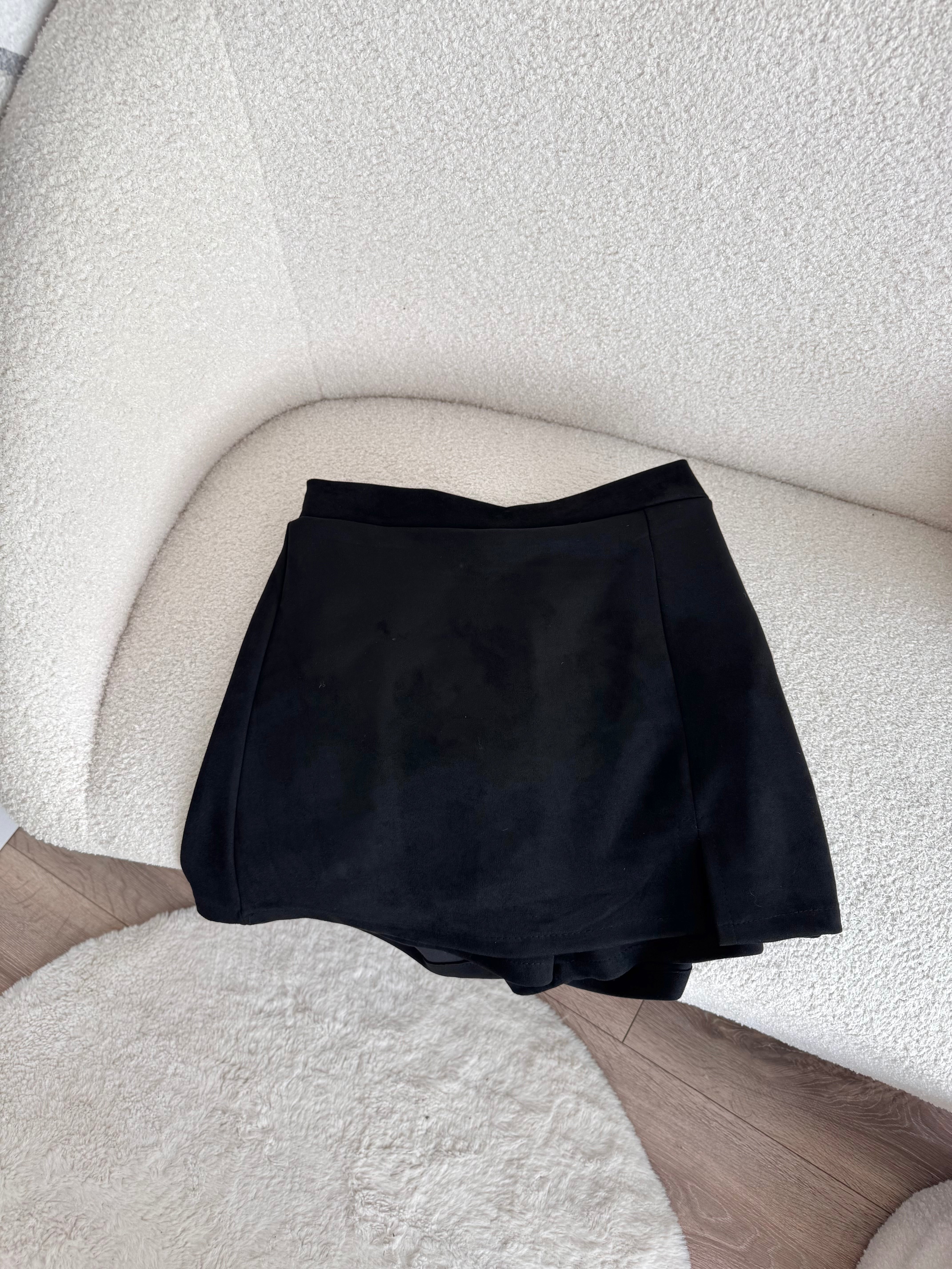 JUPE/SHORT NOIR