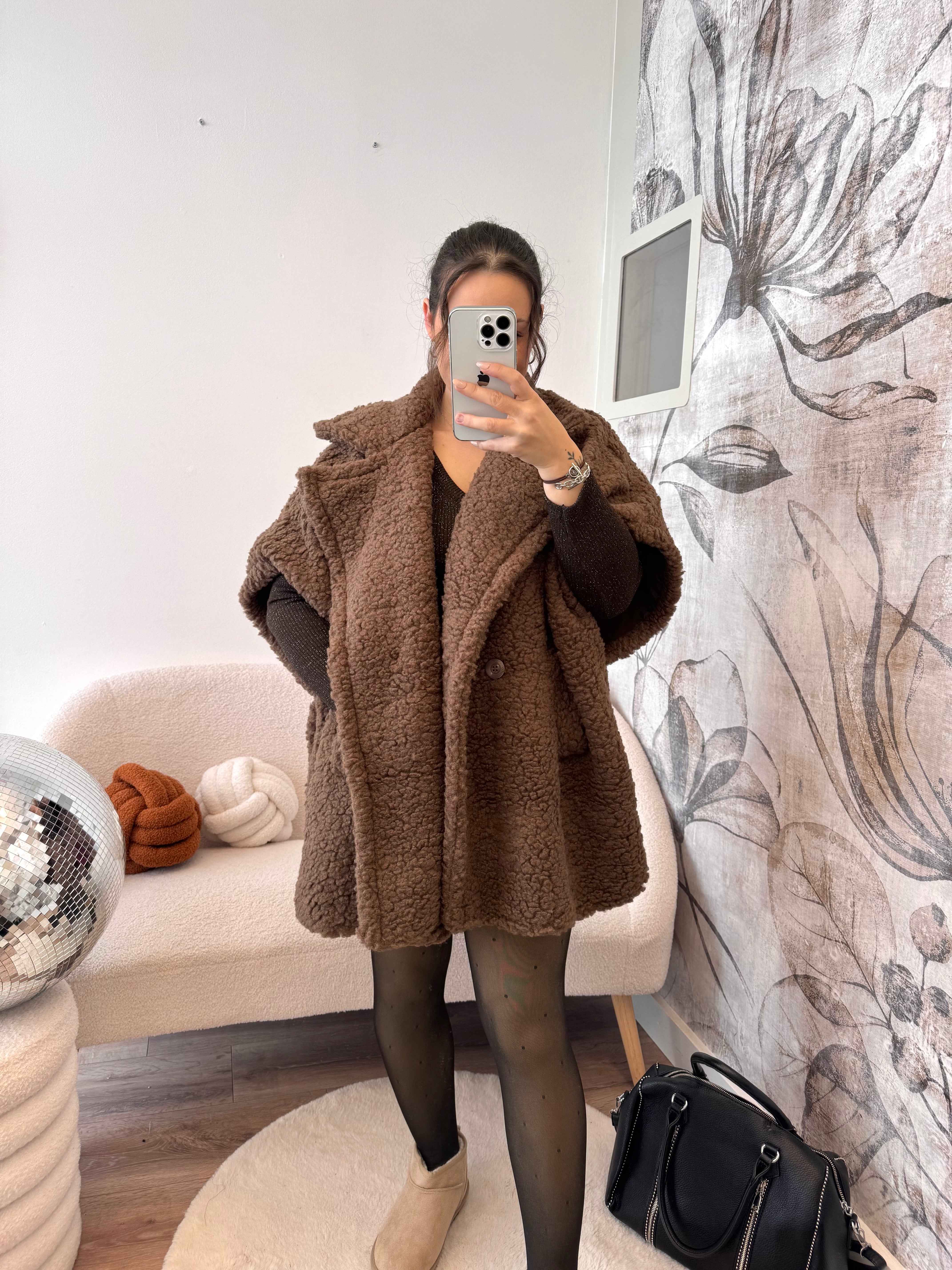 PRÉCOMMANDE GILET MOUMOUTE SANS MANCHE CHOCO ( expédition 9/12 )