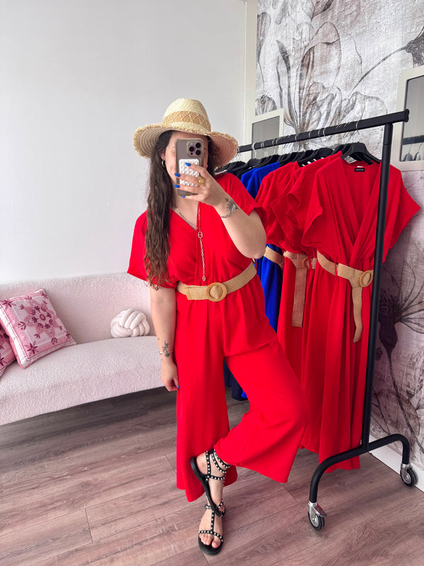 COMBINAISON ROUGE AVEC LA CEINTURE